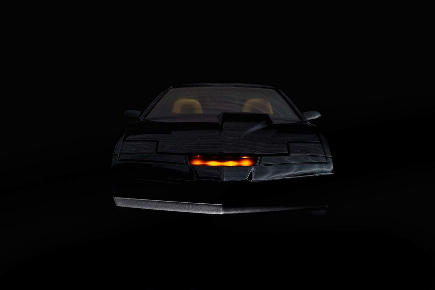 Jada Toys Hollywood Rides Knight Rider K.A.R.1982 Pontiac Firebird 1: 24 Diecast Vehicle with Light Up Feature