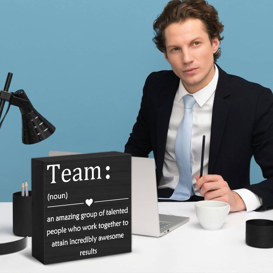 EoffIvan Office Cubicle Decorations Christmas Gifts For Coworkers Boss Women Men Inspirational Wall Art Gift For Team Members At Work Best Team Ever Gifts For Women Wooden Box Sign Table Decoration