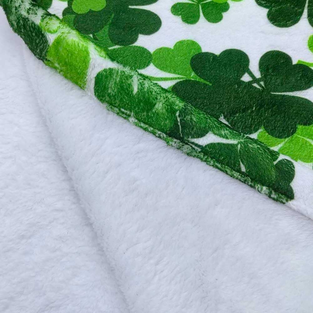St Patricks Day Throw Blanket Soft Fleece Throw Blankets for Couch, Saint Patrick Microfiber Bed Blanket, Green Clover Shamrock Spring Blankets for Bed Sofa Chair 50x60inch