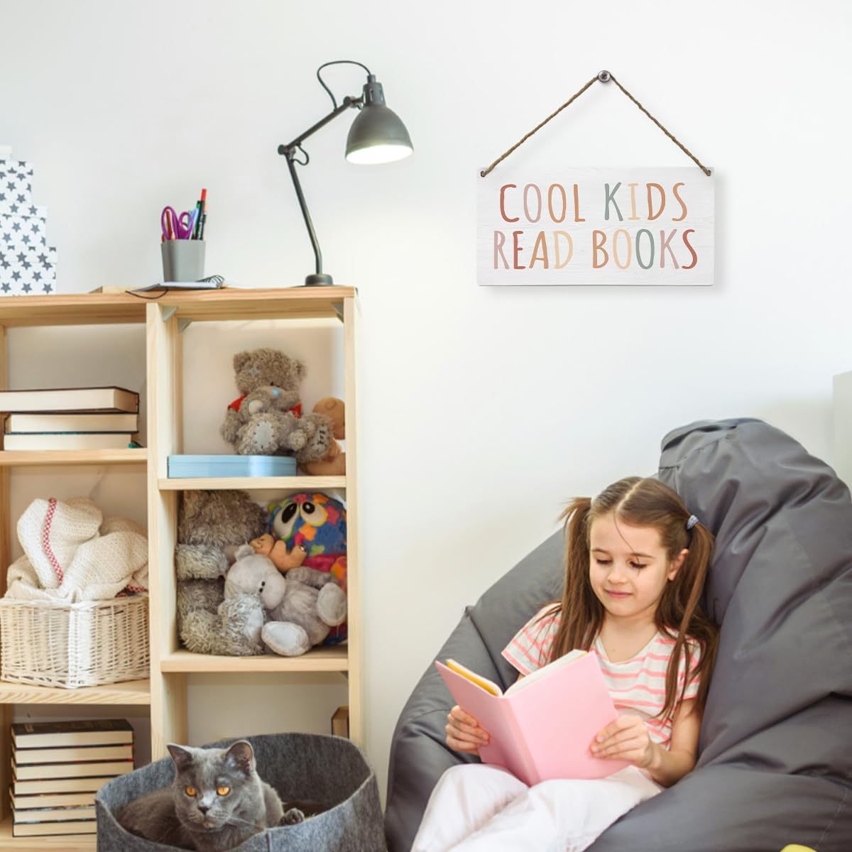 Mtrgdn Cool Kids Read Books Wood Wall Hanging Tags,Inspirational Read Quote Sign Wall Decor,Classroom Wall Hanging Sign for Kids,Read Corner Nursery School Playroom Decor,12x6Inch