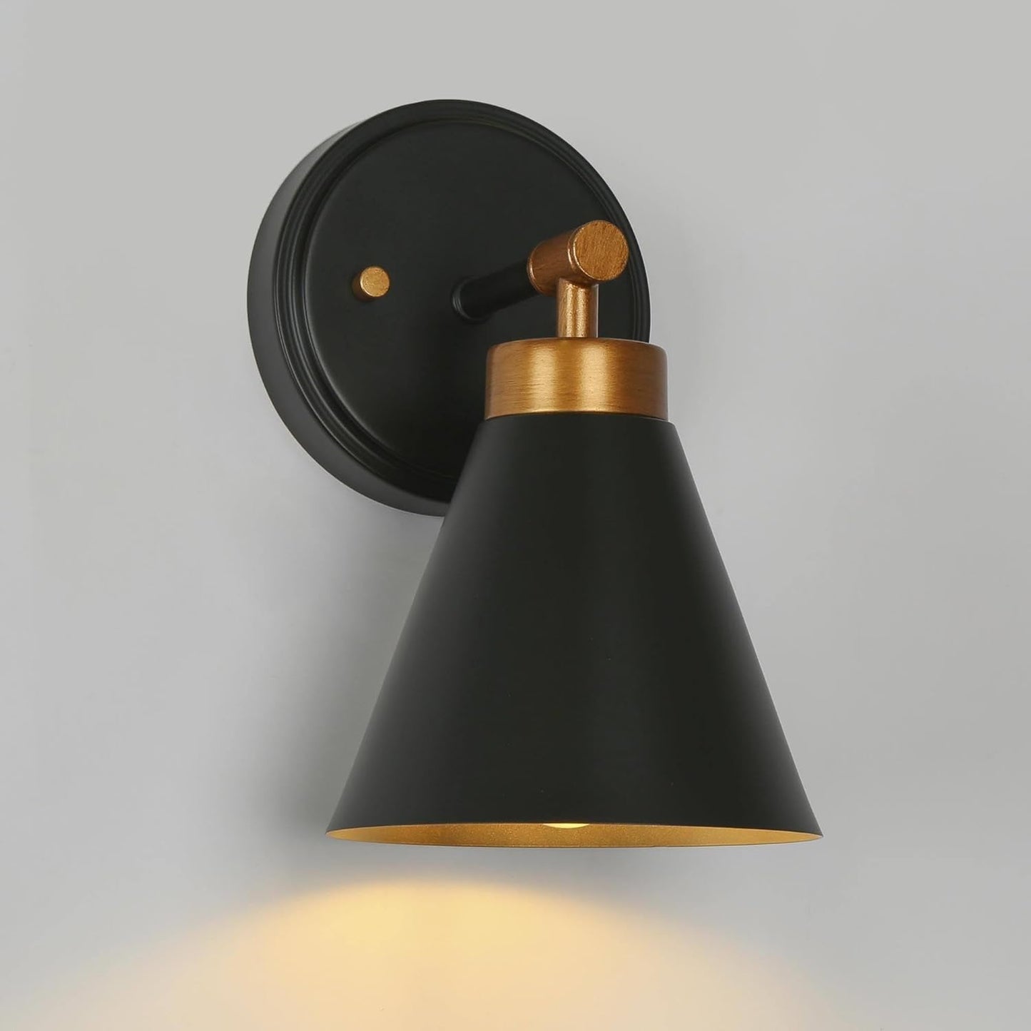 Sconce Wall Lighting, 1 Light Black Gold Wall Sconce Light Fixture, Modern Farmhouse Wall Mounted Light with Metal Shade for Bedroom, Living Room, Balcony, Matte Black and Brushed Gold Finish
