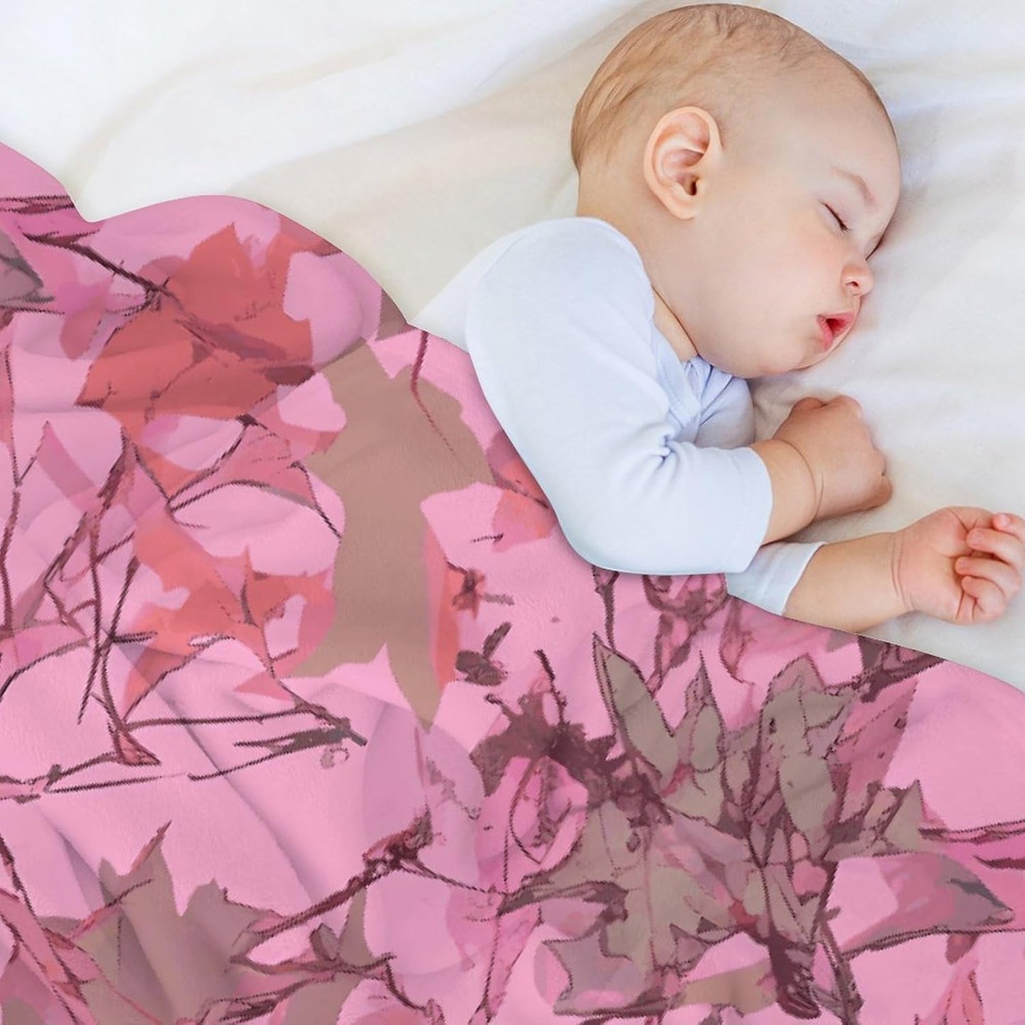 Pink Leaves Camo Blanket Super Soft Lightweight Throw Blanket Cute Cozy Warm Bed Blanket Decorative Fuzzy Blanket All-Season Home Decor Gift for Sofa Couch Living Room 50"*60"(130 * 150cm)