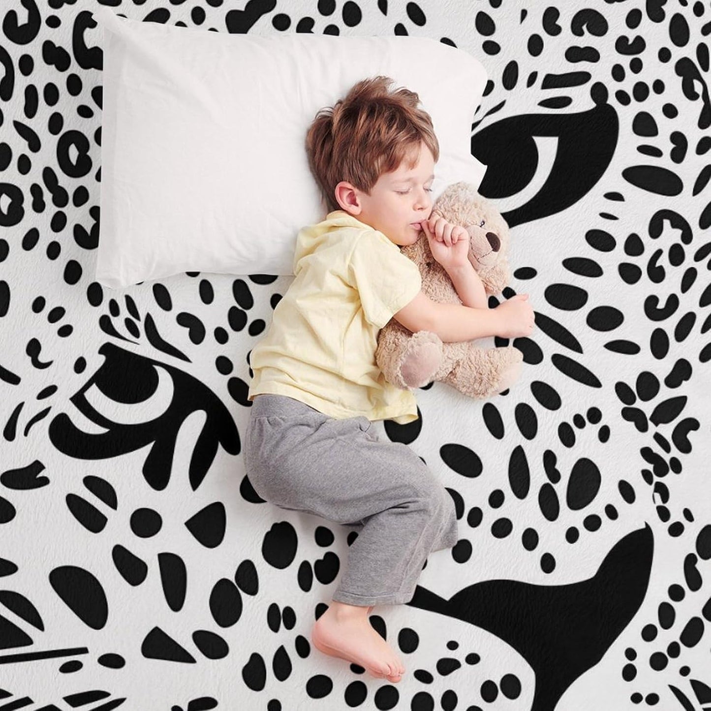 Black and White Leopard Throw Blanket for Couch Bed Plush Cozy Fuzzy Flannel Blanket for All Season 50"x70"