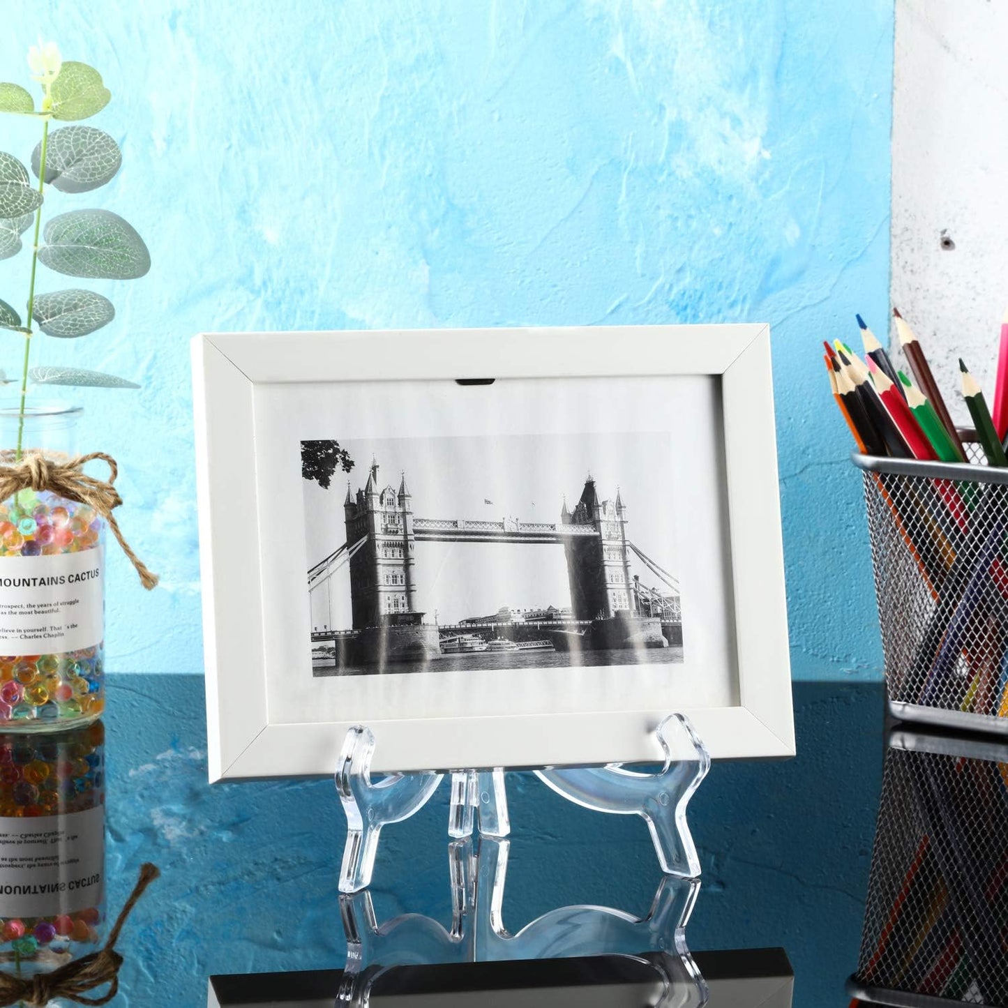 HESTYA 8 Pcs Clear Acrylic Easels Plate Stands Holders to Display Pictures or Other Items for Display Decoration (4.5 Inch)