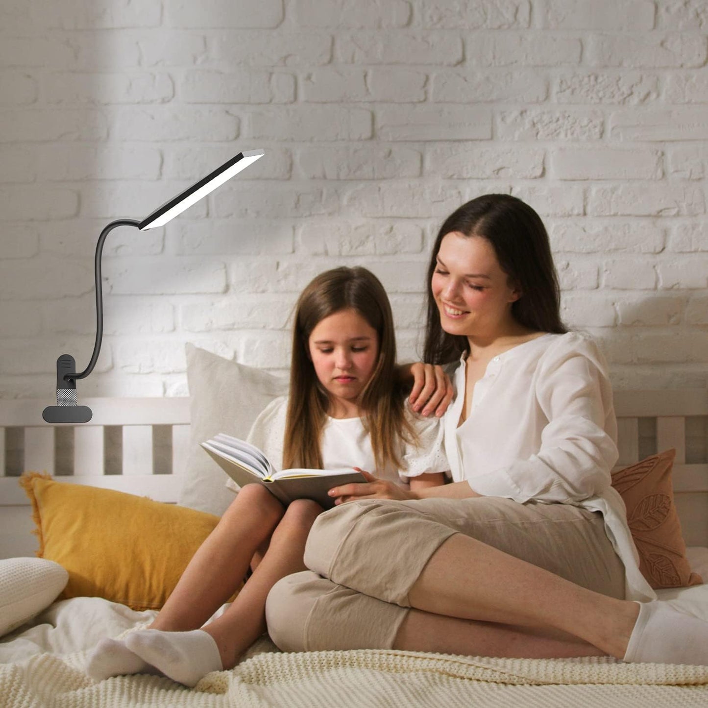 Clip on Desk Lamp LED Reading Light Dimmable USB Small Clamp Lamp with 3 Color Modes 10 Brightness, Adjustable Flexible Gooseneck Table Light for Bed Headboard, Nail, Home Office,Computer(Black)