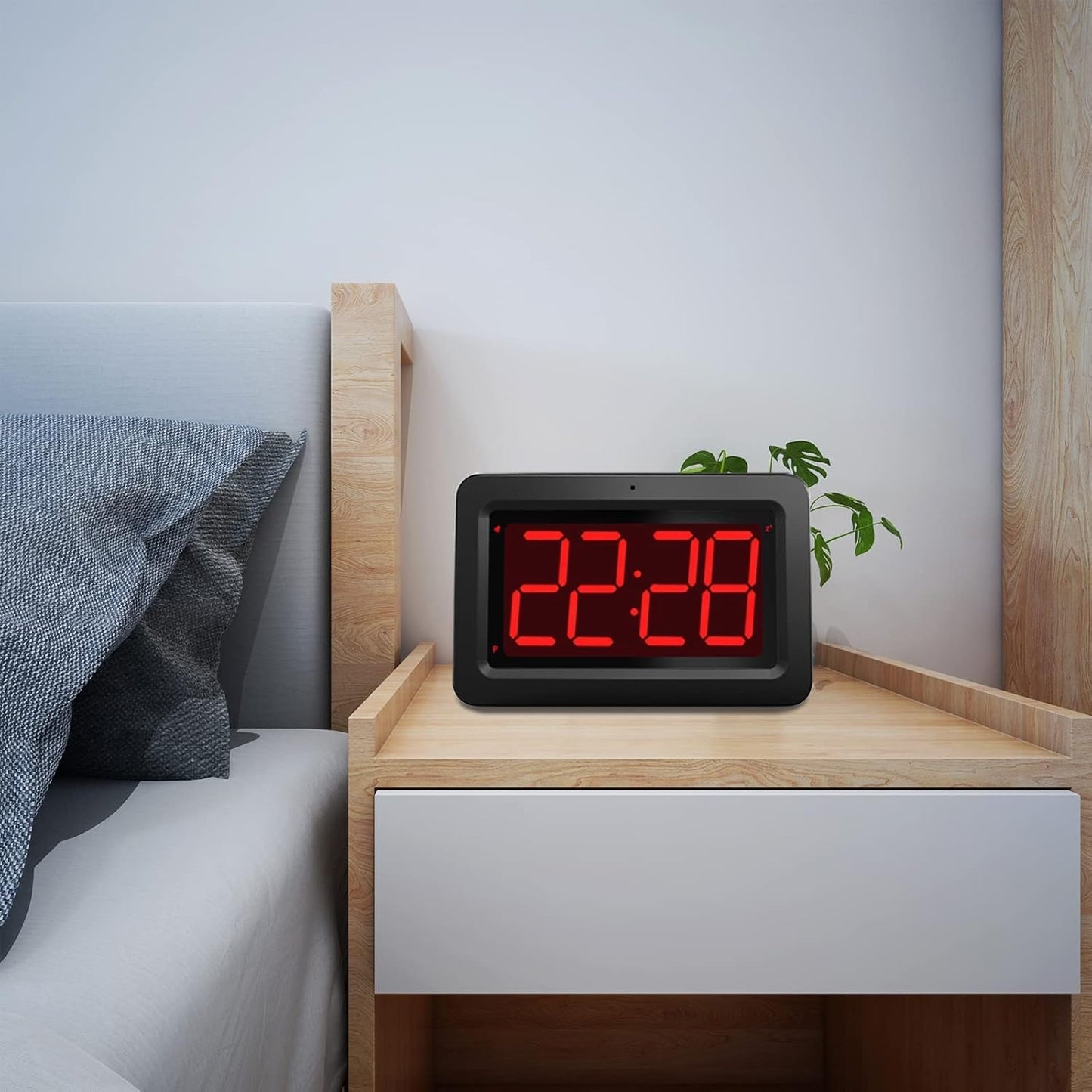 Digital Wall Clock, 3,2'' Led Large Display Alarm Clock, 2-Level auto dimming, 2 Ways of Power (USB or Battery), 2 D Cell Batteries Last About 12 Months,for Bedroom