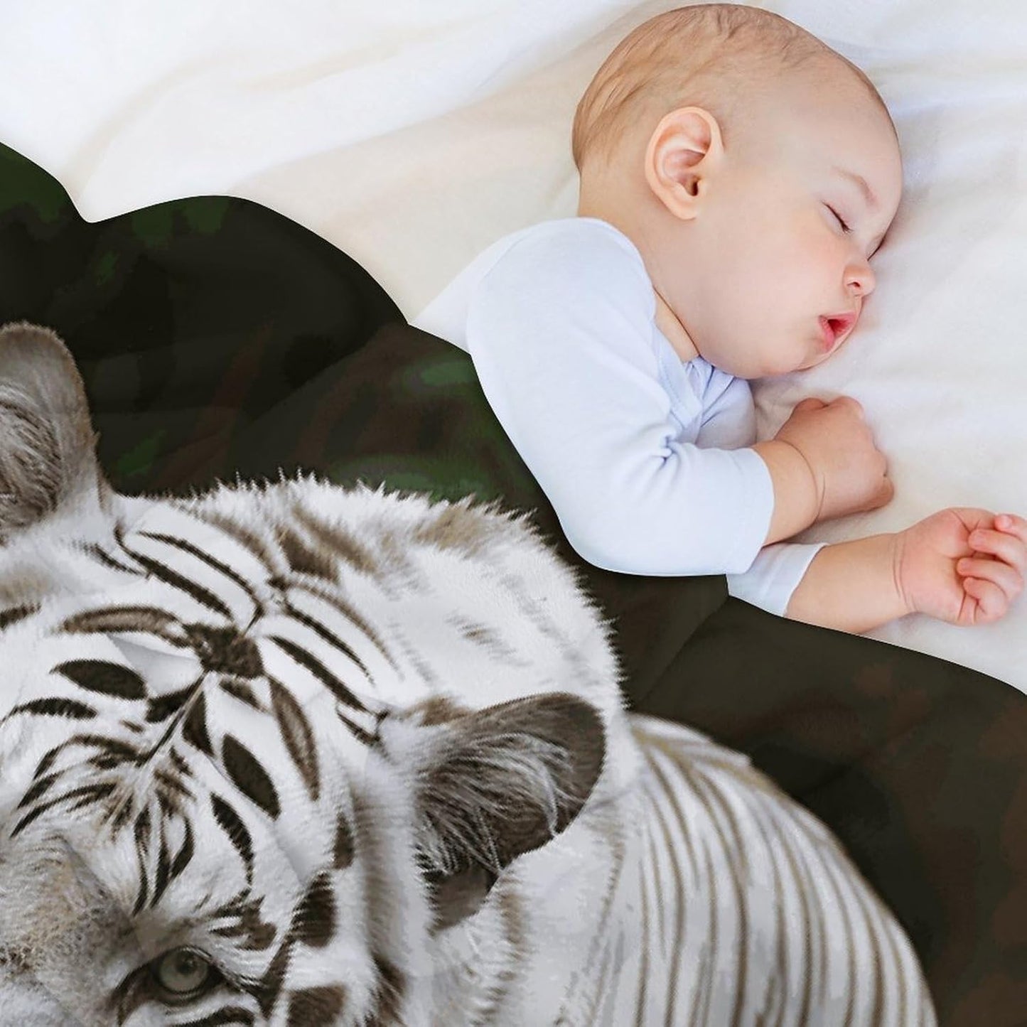 Majestic White Bengal Tiger Throw Blanket for Couch Super Soft Warm Lightweight Throw Blankets Cozy Flannel Bed Blanket Cute Decorative Blankets for All Seasons Home Decor Gift 30"*40"(76 * 100cm)
