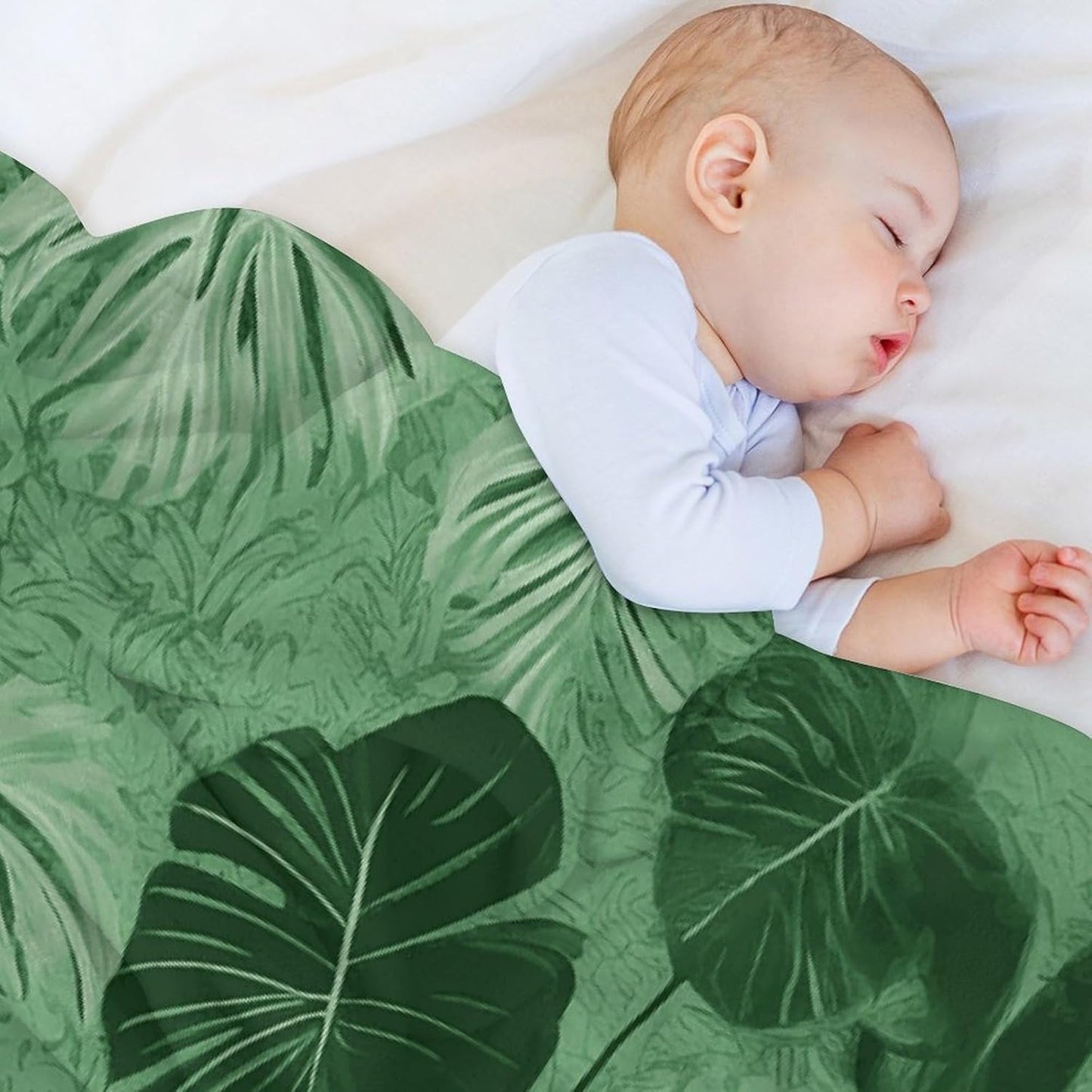Green Tropical Leaves Throw Blanket for Couch Super Soft Warm Lightweight Throw Blankets Cozy Flannel Bed Blanket Cute Decorative Blankets for All Seasons Home Decor Gift 50"*60"(130 * 150cm)