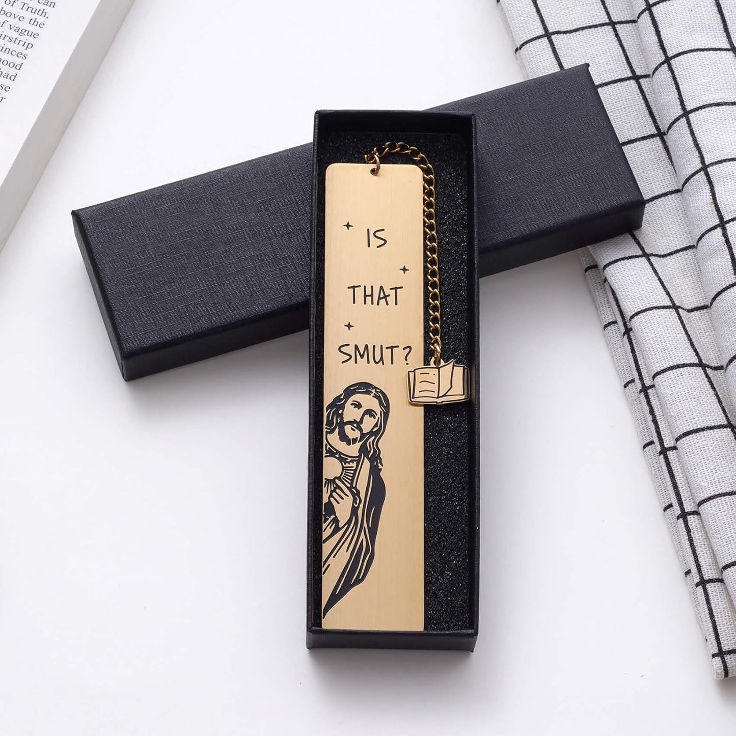 Funny Peeking Jesus Bookmark Gift, Metal Book Mark with Book Charm Gift, Christian Religious Gag Gift for Women Men, Spicy Reader Book Accessories, Book Lovers Book Club Gift, Gold
