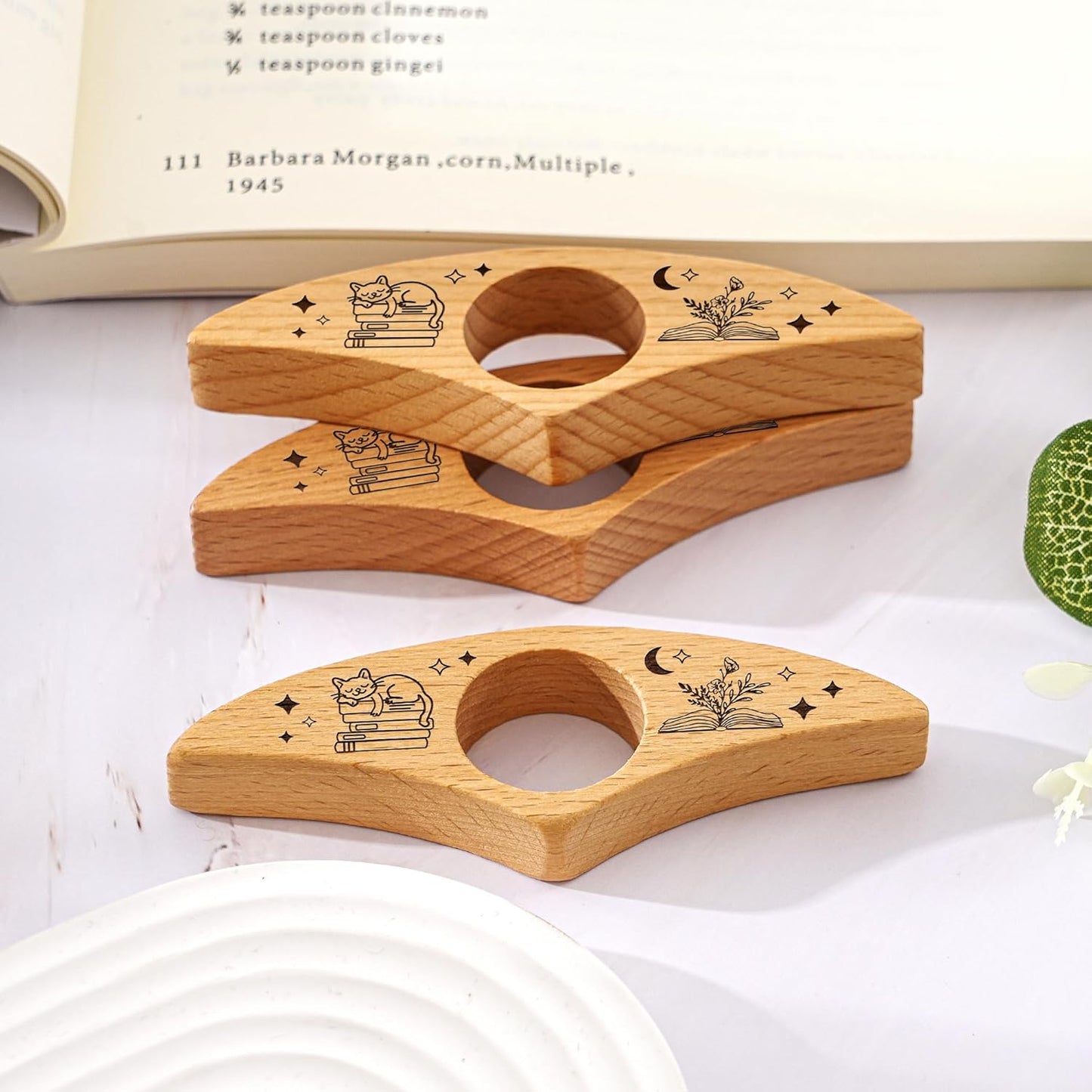 Custom Thumb Book Page Holder - Just One More Page Personalised Wooden Thumb Page Holder for One-Handed Reading, Gift for Teachers and Book Lovers
