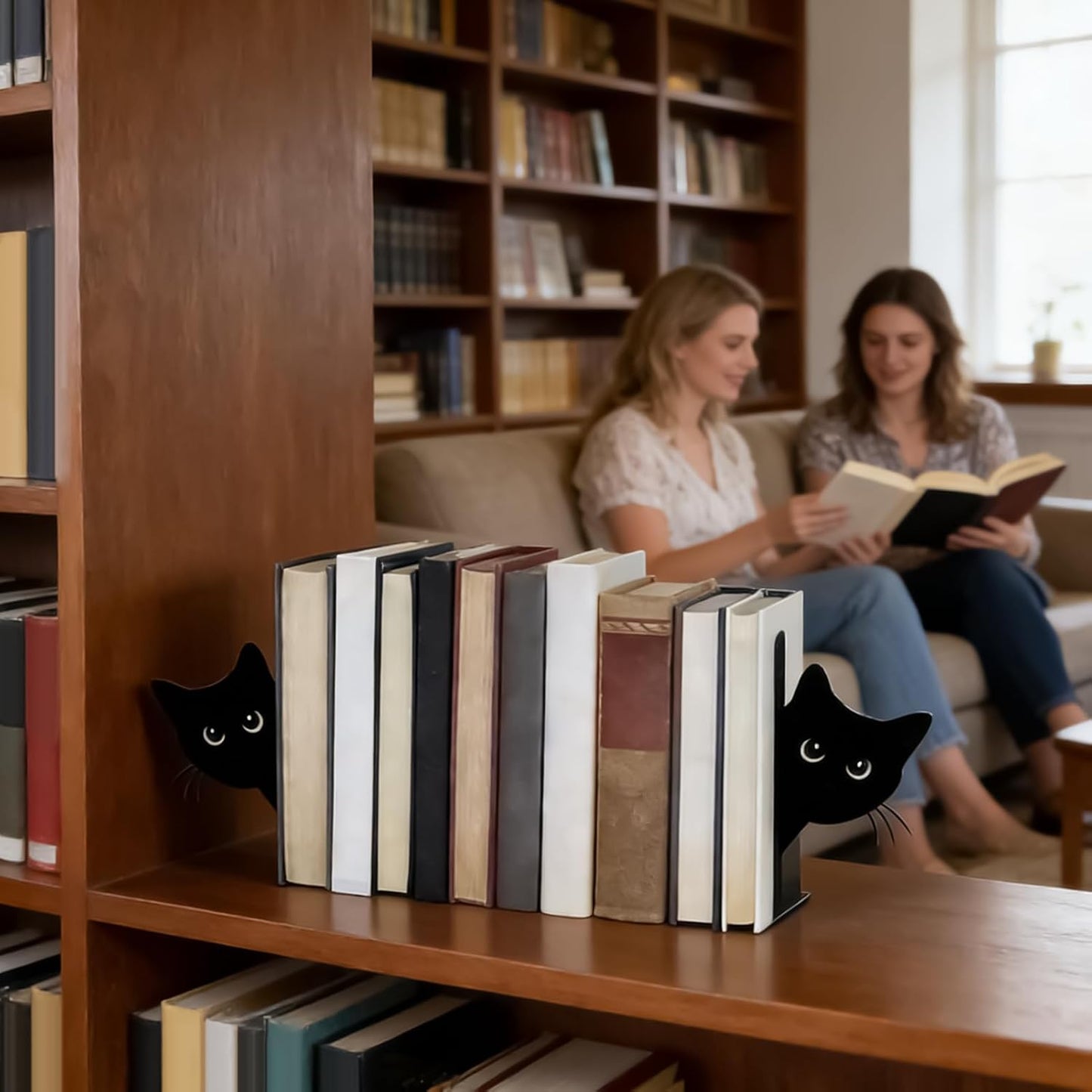 Cat Bookends - Metal Book Divider for Shelf Styling | Peeping Cat Decor Accent with Non-Slip Base Grip, Compact Upright Support & Artistic Silhouette Design for Kids Rooms, Home Offices, Desks and Lib