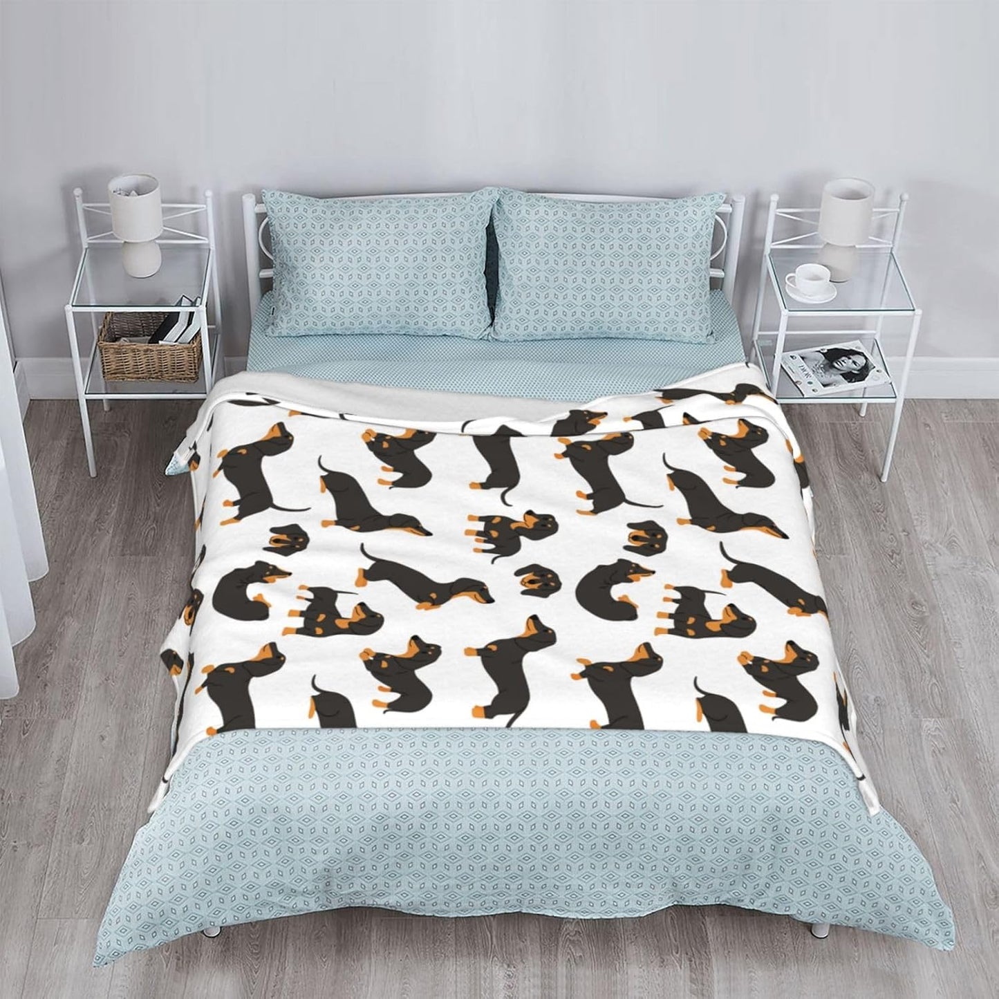Dachshund Blanket Super Soft Fleece Throw Blanket Warm and Cozy Lightweight Bed Blanket for Couch, Sofa, Camping, and Travel All Season Blankets Gifts 60"x50"
