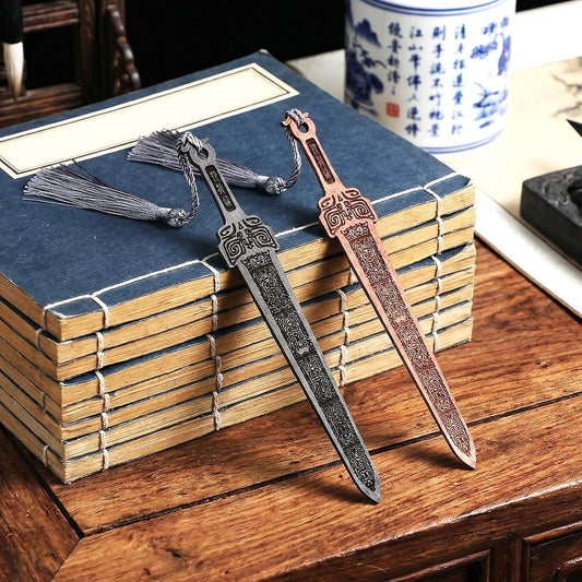 2PCS Sword Shaped Wooden Bookmarks, Creative Vintage Wood Bookmark, Handmade Wood Book Mark Reading Page Markers Woods Book Marks for Men Crafting Books Lovers