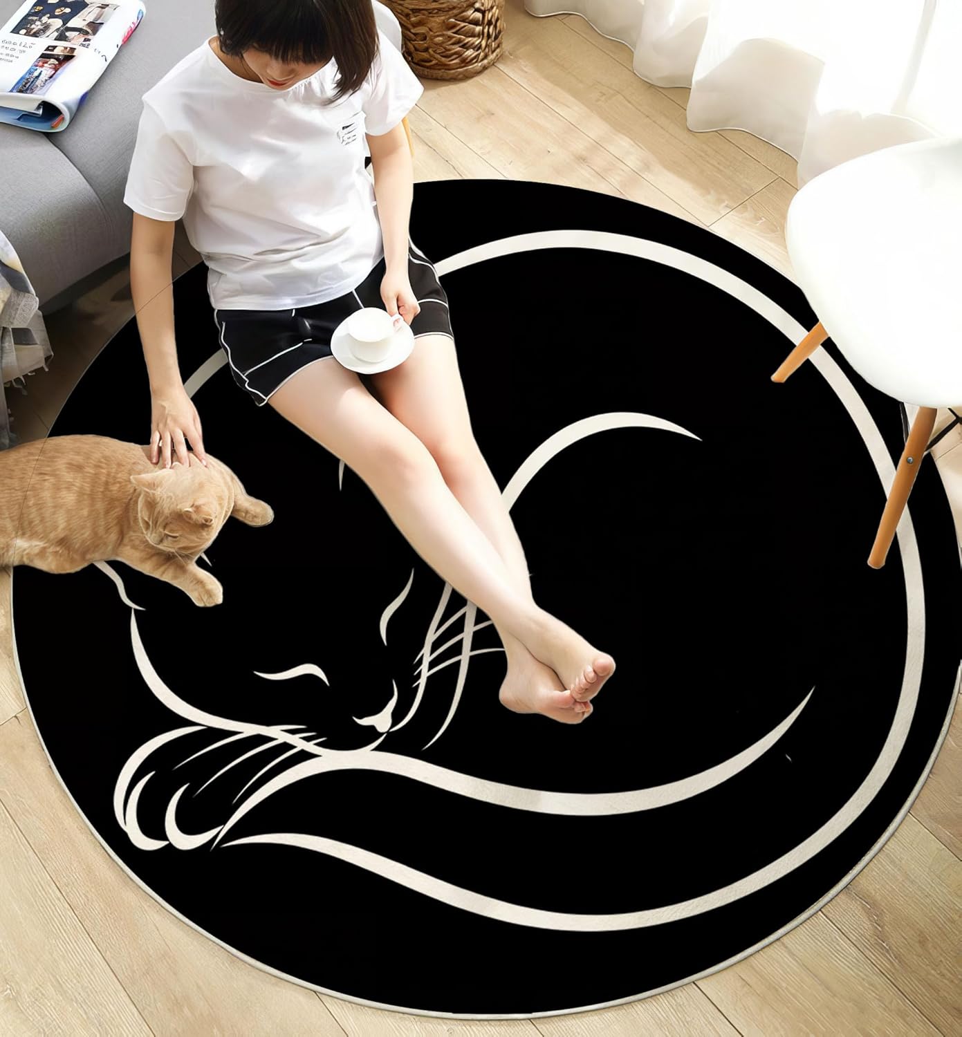 Round Area Rug, 4Ft Washable Non-Slip Black Simple Lines Cat Circle Rug, Soft Low-Pile Cute Animal Indoor Small Circular Carpet for Bedroom Entryway Dining Living Room