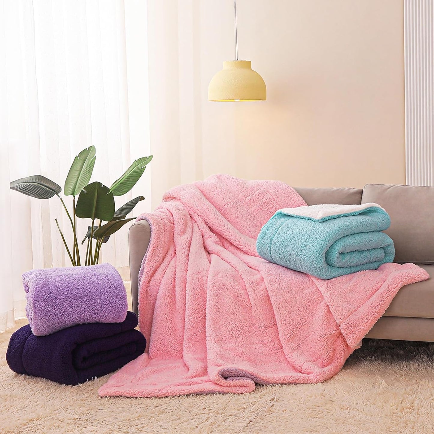 Exclusivo Mezcla Reversible Sherpa Throw Blanket for Couch, Thick and Warm Fleece Blankets for Winter, Soft Plush Fluffy, 50x60 Inches, Blue/Light Pink