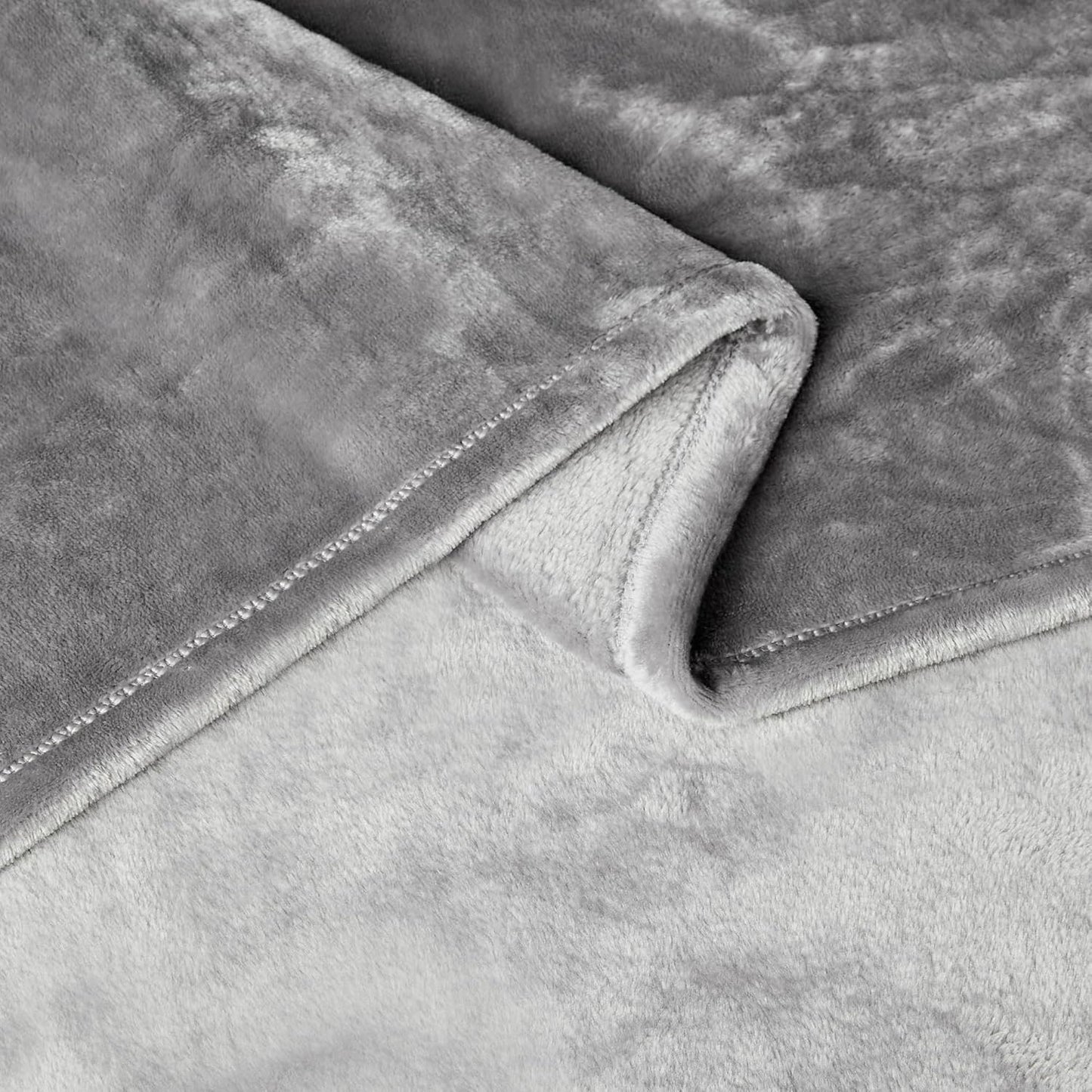 Amazon Basics Throw Blanket, Ultra-Soft Flannel Fleece Blanket, Lightweight Cozy for Couch Sofa Bedroom, Fade-Resistant Fabric, 50 x 60 Inches, Gray