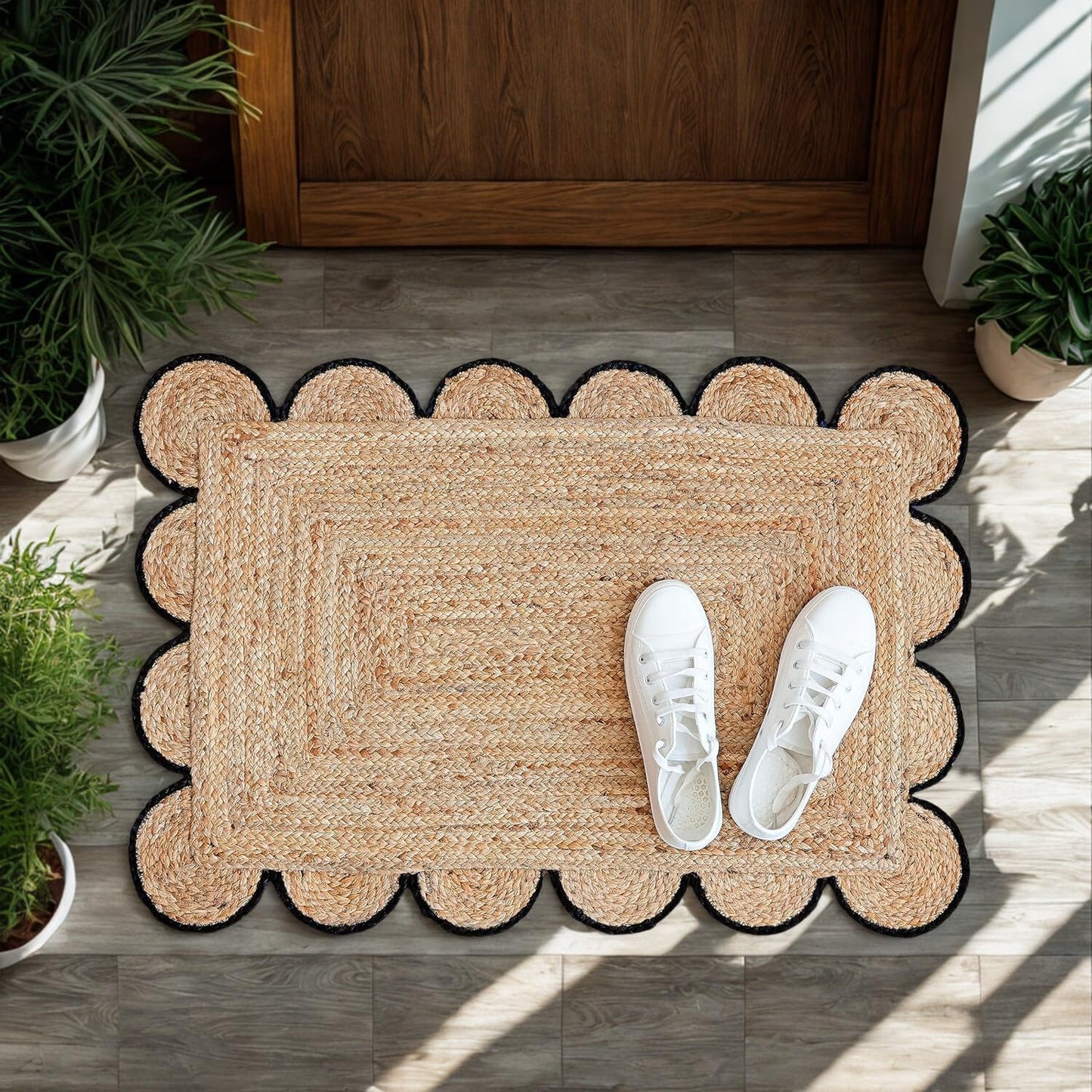 Scalloped Jute Area Rug – 2x3 Ft Natural Handwoven Rug with Black Trim – Farmhouse Boho Entryway Accent Rug Indoor Rectangular Braided Rug for Living Room Thanksgiving Christmas