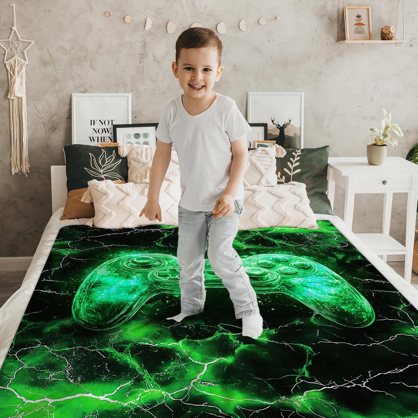 Kids Blanket for Boys Gamer Blankets for Boys 3-5 Green Gaming Throw for Gift, Cozy 50 x 40 Inches Flannel Throws for Bed Living Room Garden Camping