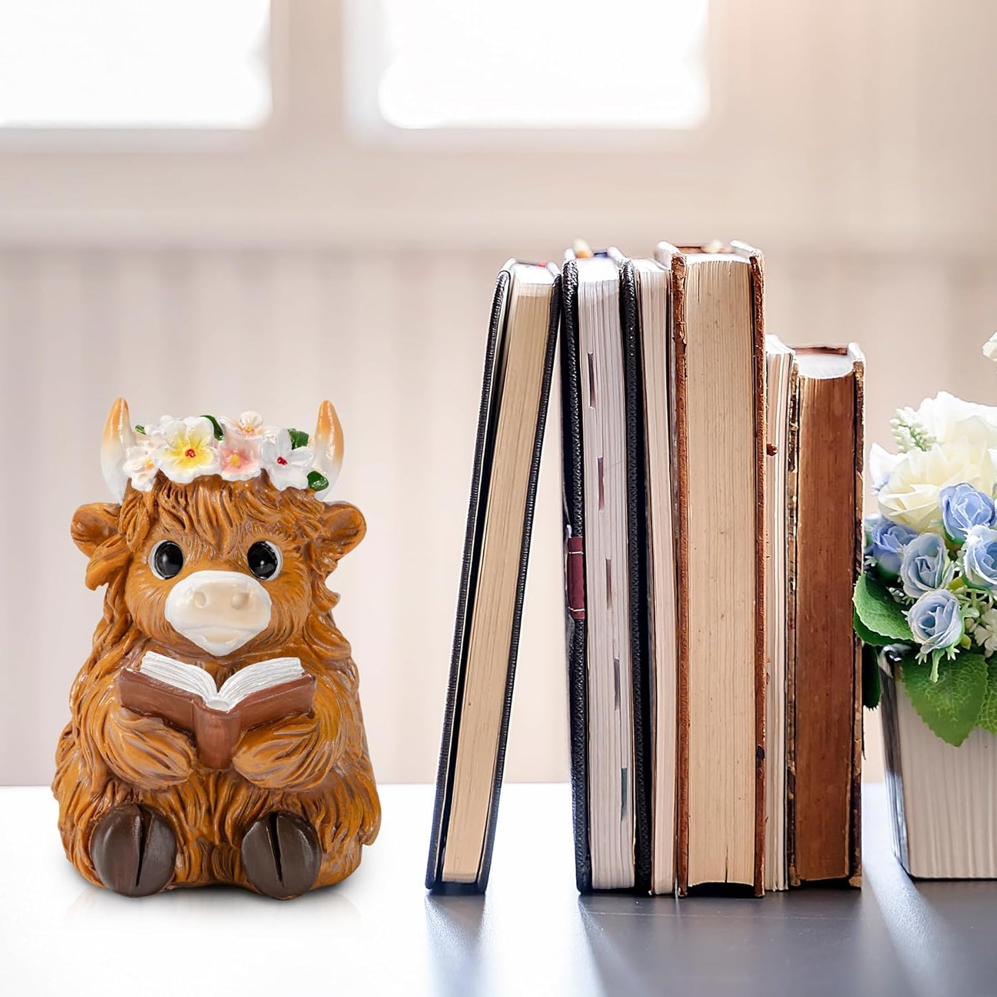 Highland Cow Figurine for Book Shelf Decor, Highland Cows Themed Gifts for Women, Resin Figures Home Desk Decorations Accents (Read)