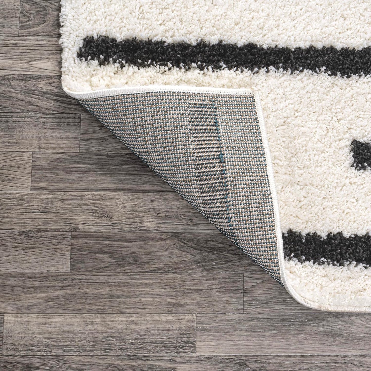 JONATHAN Y Alaro Berber Stripe Shag White/Gray Indoor Area Rug, 4x6, Bohemian, Contemporary, Easy-Cleaning for Living Room, Bedroom, Kitchen, Pet Friendly, Non-Shedding (MOH402A-4)