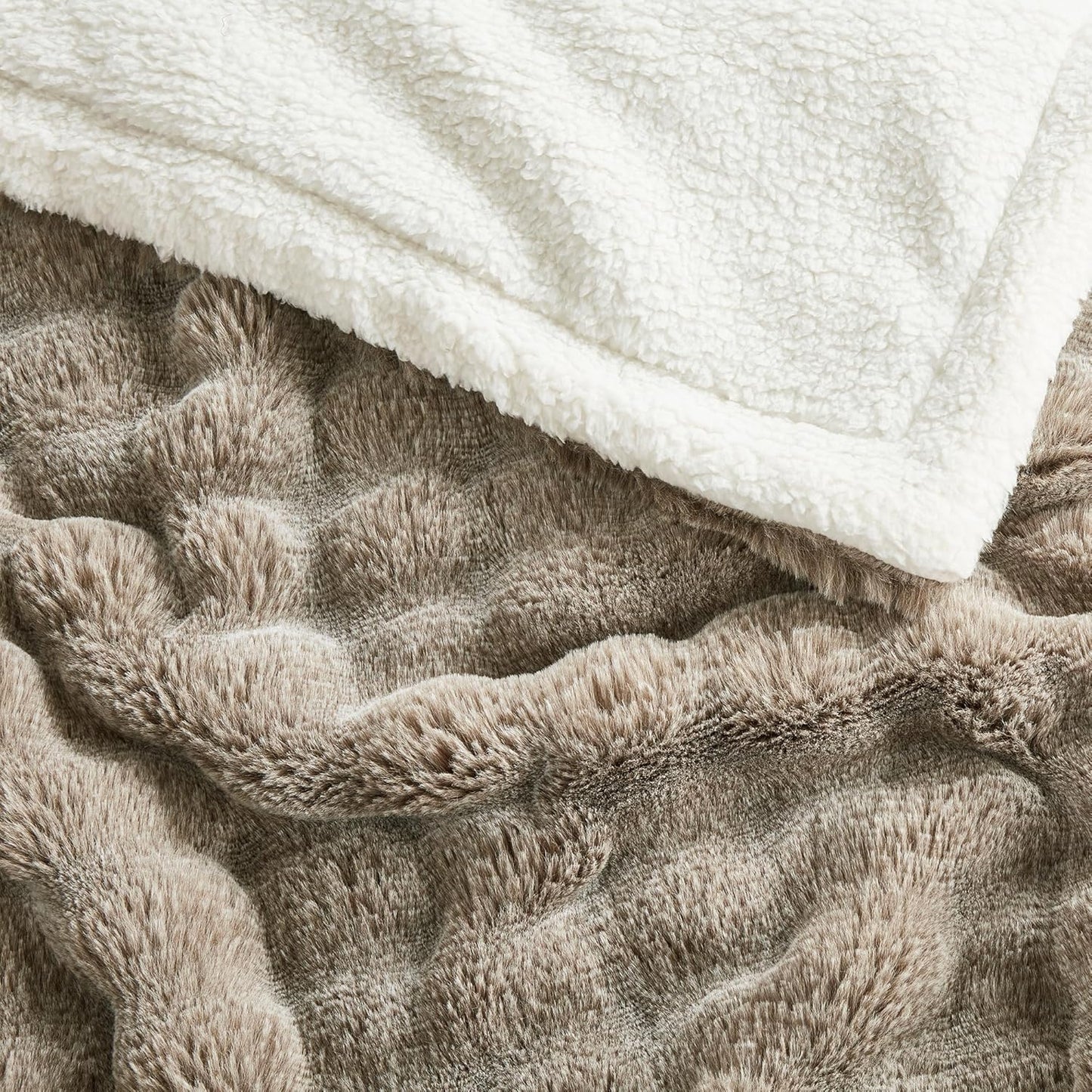 50x60 Inches Ultra-Soft Fuzzy Faux Fur Plush Throw Blanket - Thick, Warm Sherpa for Couch, Sofa, Bedroom, Camping - Decorative Blanket for Cozy Warmth, Bubble Brown