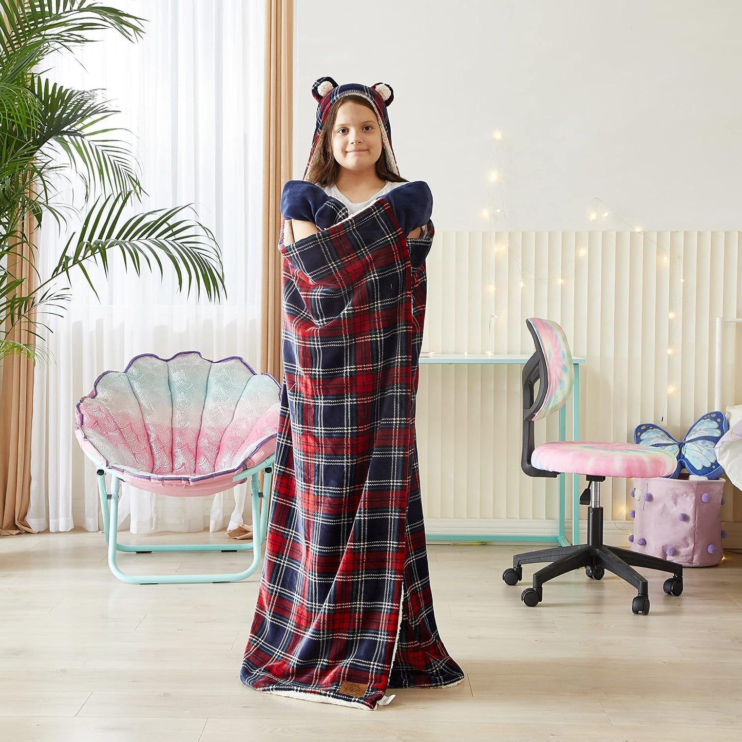 Dearfoams Red Tartan Plaid Printed Royal Plush with Sherpa reverse Adult Hooded Throw, 50"x60"