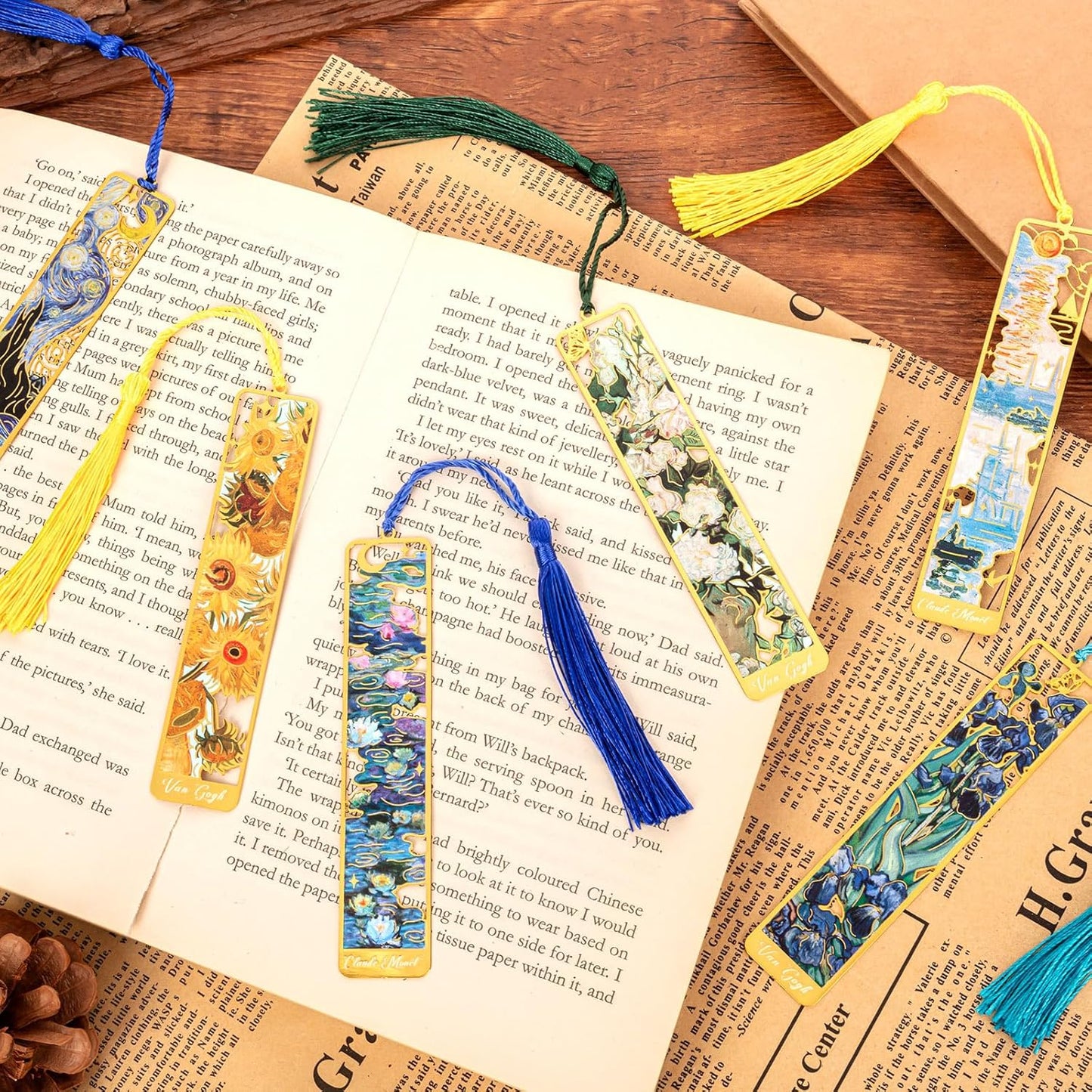 6Pcs Metal Tassel Bookmarks, Van Gogh Oil and China Painting Art Bookmarks, 6 Styles Book Marks for Reading, Bookmark for Women Men Book Lovers