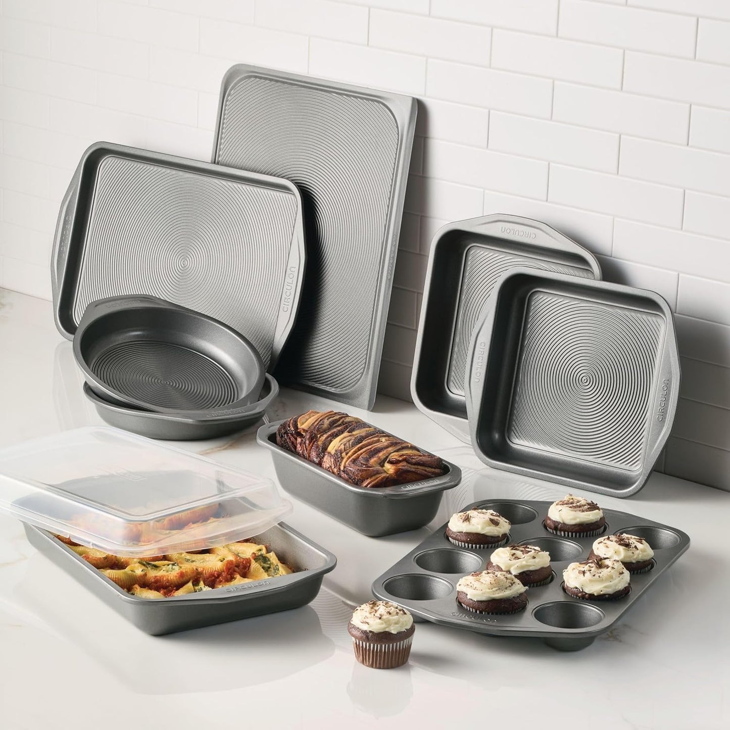 Circulon Total Nonstick Bakeware Set with Nonstick Bread Pan, Cookie Sheet, Baking Pan, Baking Sheet, Cake Pan and Muffin/Cupcake Pan - 10 Piece, Gray