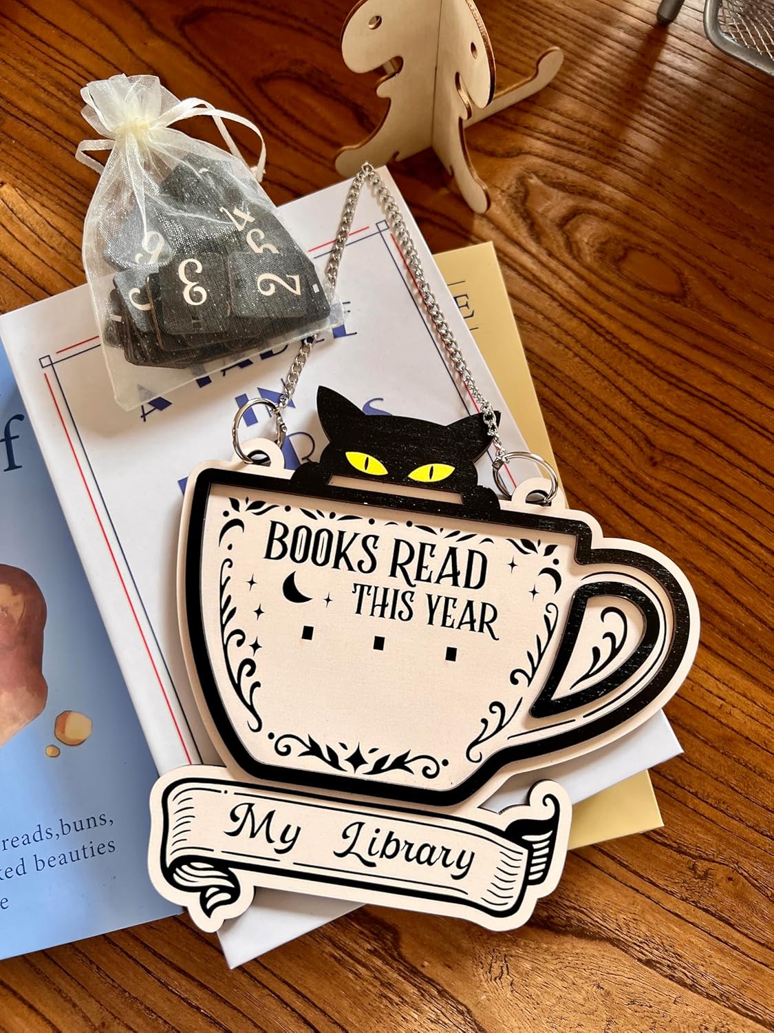 Books Read This Year Counter, Cute Cat Wooden Book Counter Sign, Reading Tracker Sign for Bookshelf Decor, Gifts for Book Lovers Women Readers, Home Library Essentials