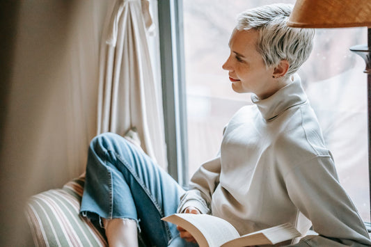 Styling a Reading Nook: Tray Table Tips for Cozy Spaces