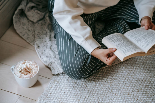 Essential Book Stands: Accessorize Your Reading Nook