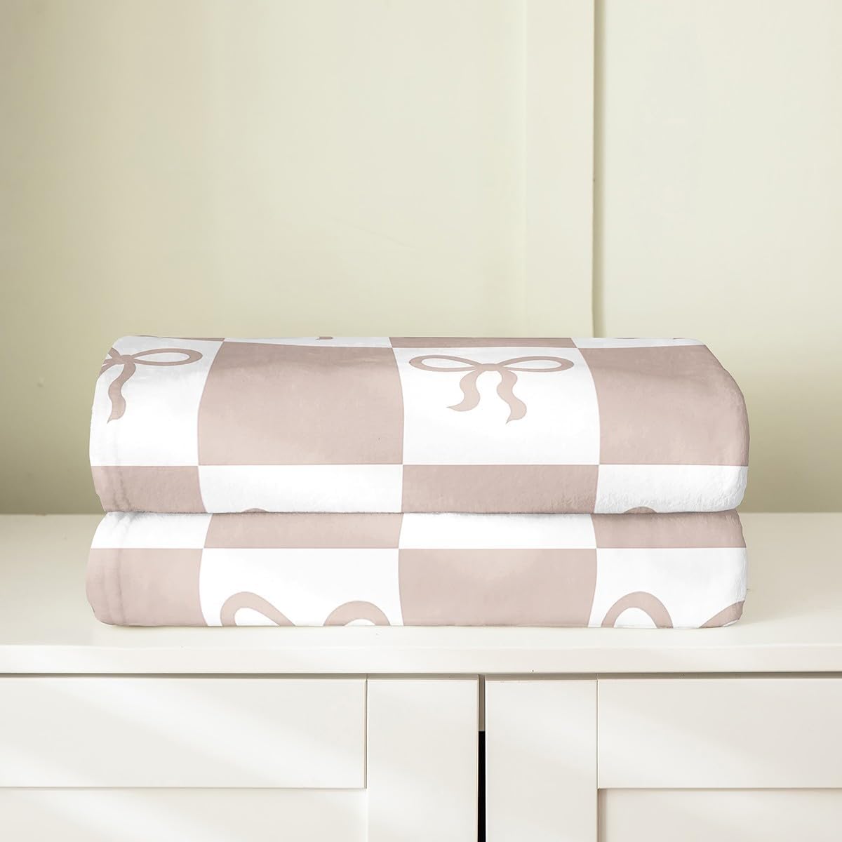 Feelyou Bow Knit Fleece Throw Blanket Checkered Flannel Blanket Plush Fuzzy Beige Brown White for Bed Couch Chair Living Room Cute Kawaii Queen 90"x90" Bedroom Decor
