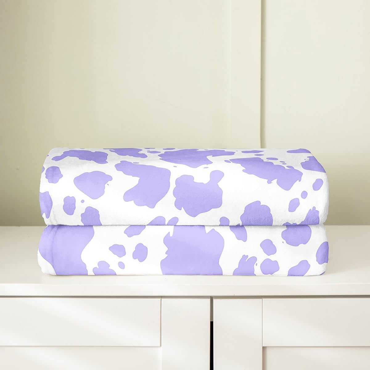 Feelyou Cow Print Plush Throw Blanket Throw 50"x60" Kids Purple White Flannel Fleece Blanket for Sofa Couch Boys Girls Teens Cartoon Milk Cow All Season for Bed Animal Farmhouse