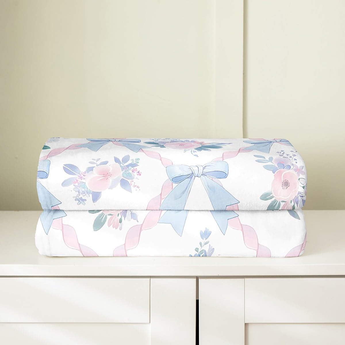 Cute Ribbon Bow Fleece Blanket Kawaii Girly Princess Bowknot Bed Blanket for Girls Kids Rustic Floral Fuzzy Throw Blankets Room Decor Pink Blue White Super Soft Flannel Blankets,40"x50"