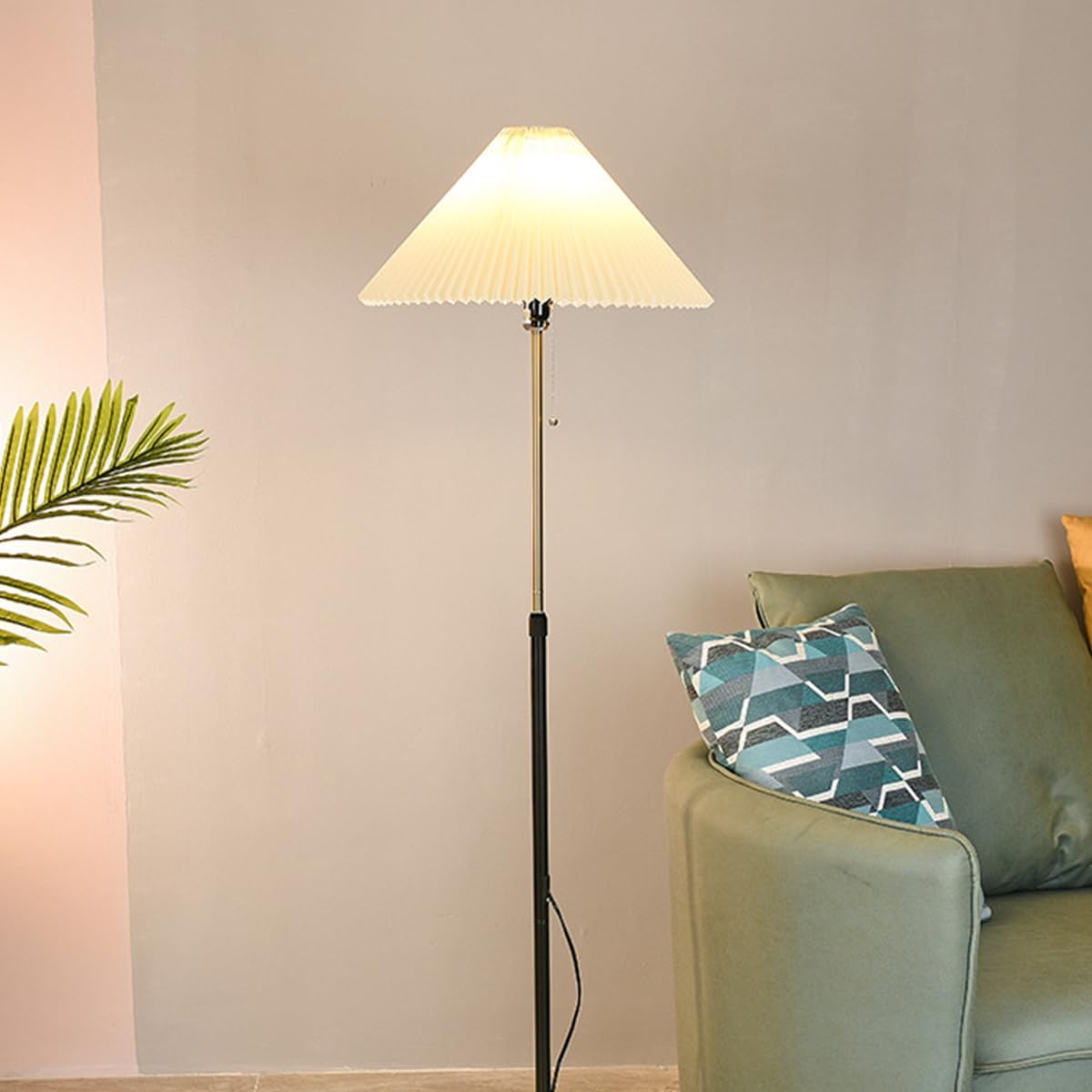 Nordic Cream Style Floor Lamp Adjustable Height Standing Lamp Pleated Shade Vertical Light with Pull Chain Switch Eye Protection Reading Pole Lights Black Iron Floor Lamps for Living Room