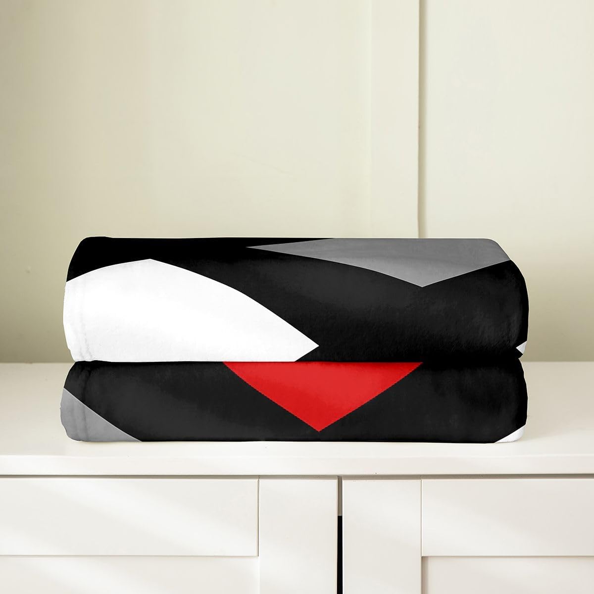 Red and Gray Black White Fuzzy Blanket Kids Modern Abstract Geometric Bed Throw Blanket Women Men Stripe Line Pattern Decor Fleece Throw Blanket Microfiber Flannel Plush Blanket Soft Queen