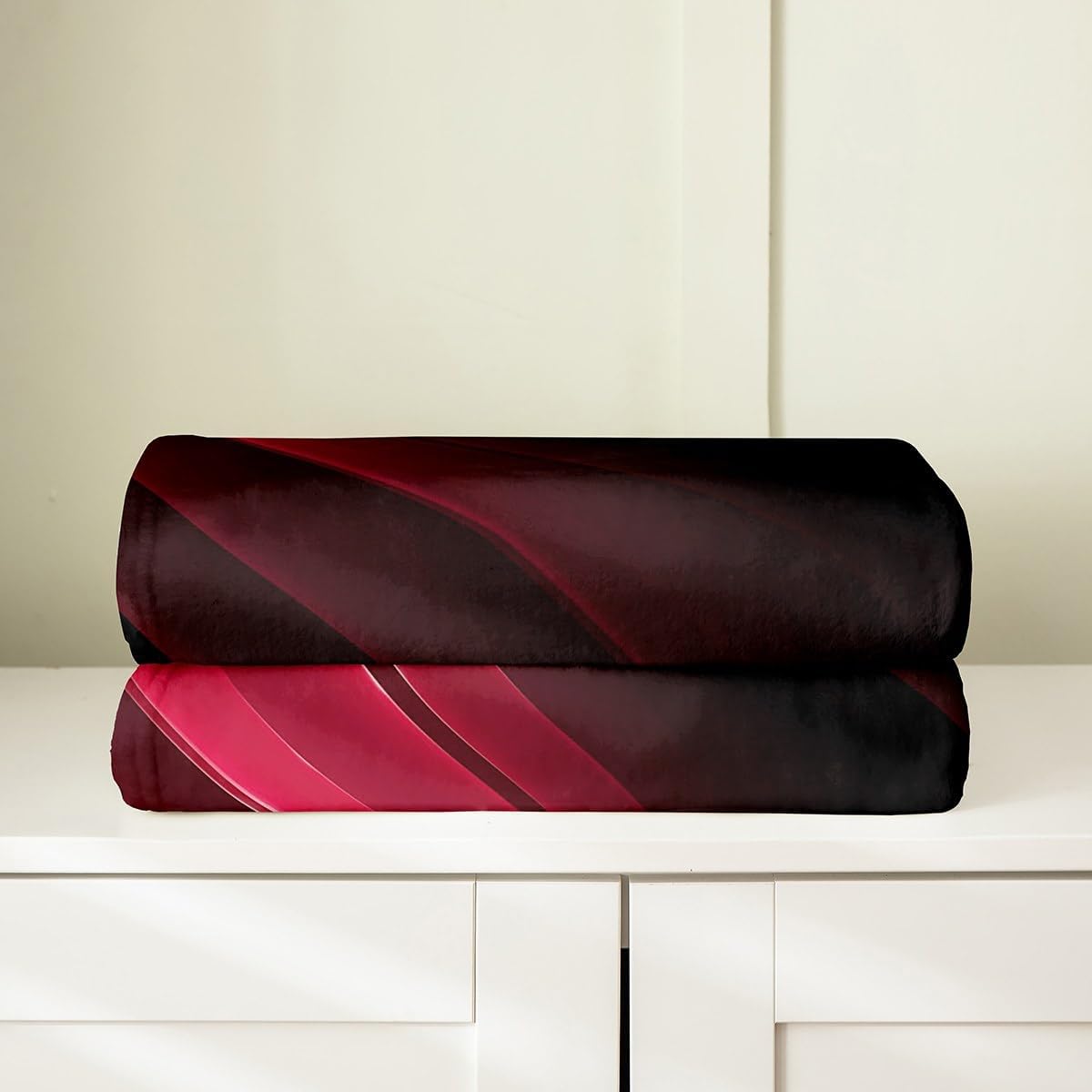 Feelyou Kids Red and Black Geometric Flannel Blanket Twin 60"x80" Modern Abstract Ombre Fleece Throw Blanket for Boys Girls Bedroom Striped Decor Plush Blanket Women Men Fuzzy Blanket