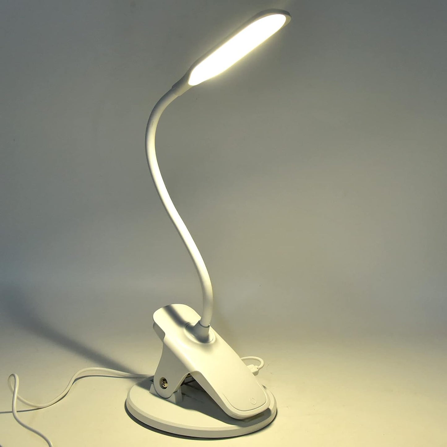 Topyond Desk Lamp with Clamp, 360° Adjustable USB Clip Light, Eye Caring Reading Lamp with Heat-Resistant Base for Home Office Dormitory Study
