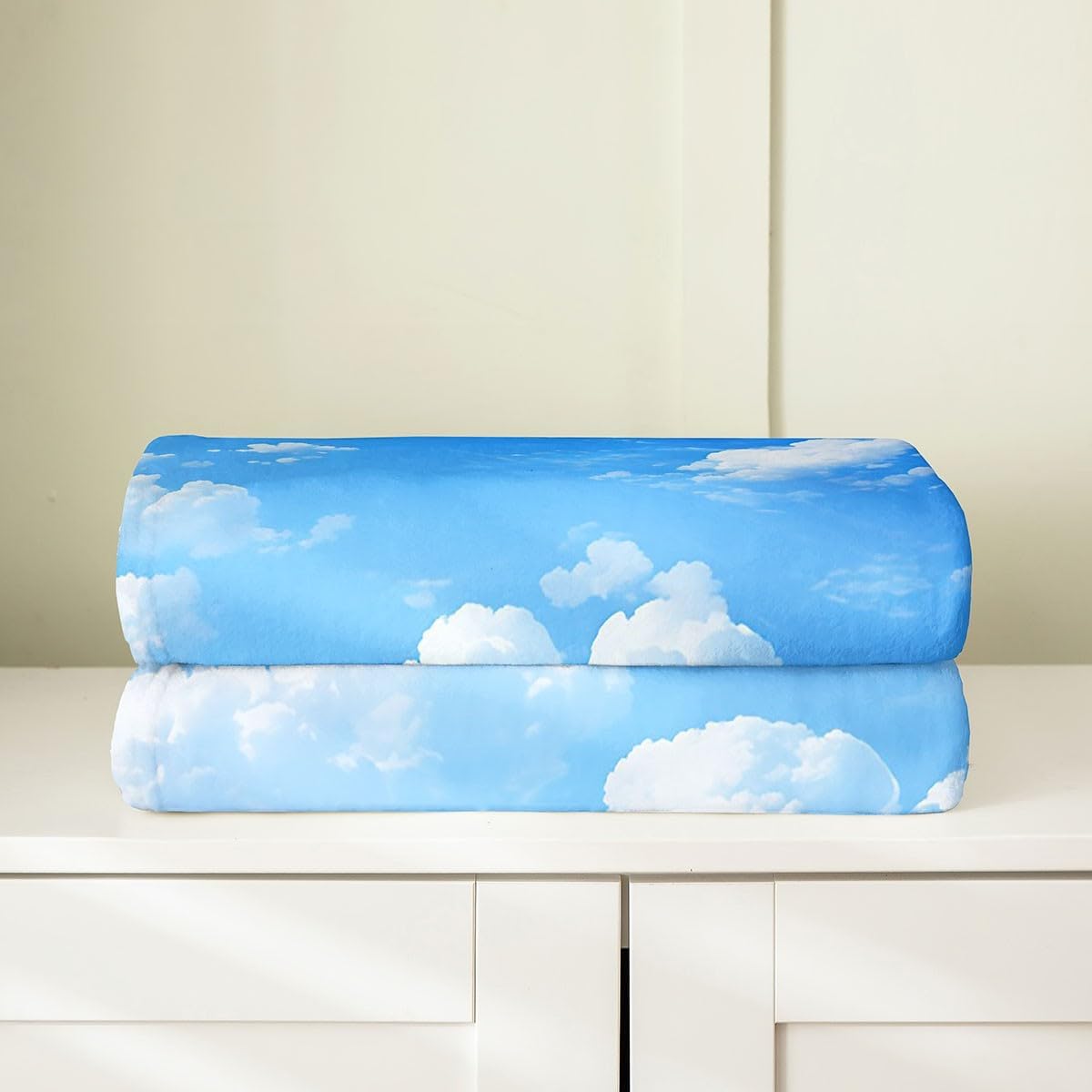 Blue Sky Kids Throw Blanket White Cloud Print Watercolor Bed Blanket for Bed Couch Natural Scenery Painting Bed Blanket Soft Warm Lightweight for Adults，Throw (50x60 Inches)