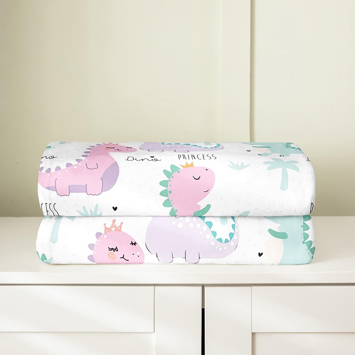 Kids Dinosaur Throw Blanket Girls Kawaii Dino Princess Fleece Blanket Lightweight Cartoon Watercolor Dinosaur Hand Painted Flannel Blanket Home Room Decor Boys Jungle Animal Fuzzy Blanket Purple,Throw