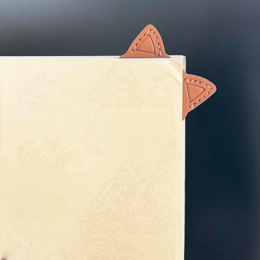 Kawaii Leather Cat Bookmark - Personalized Animal Bookmarks for Women, Kids & Bookworm Gift (B)