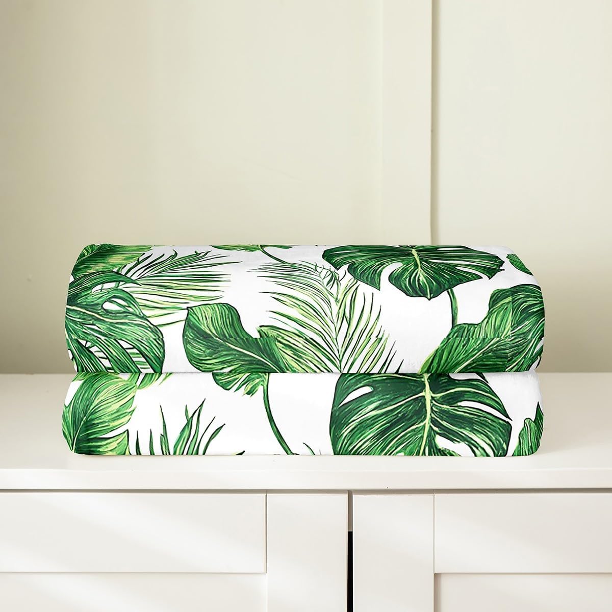 Erosebridal Palm Leaves Throw Blanket 40x50, Green Hawaiian Fleece Blanket All Season, Monstera Banana Leaf Flannel Blanket Living Room Decor, Summer Tropical Leaf Bed Blanket
