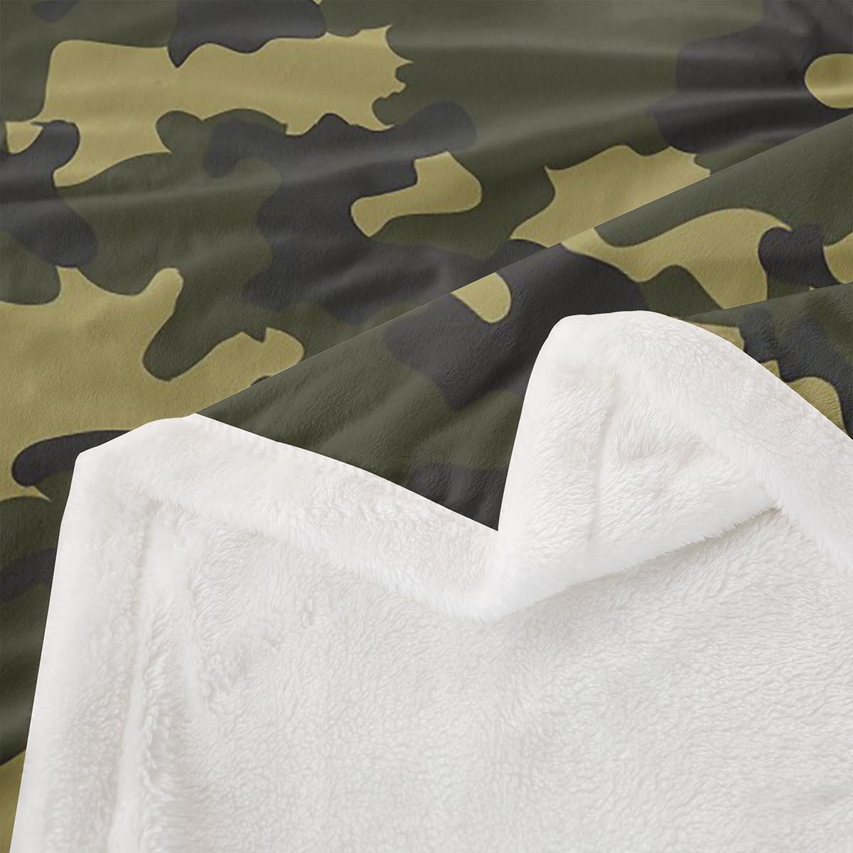 Feelyou Camouflage Sherpa Throw Blanket for Couch Duck Hunter Green Camo Hunting Super Soft Cozy Fleece Army Camouflage Blanket for Winter, Plush Throw Twin 60"x80" All Season