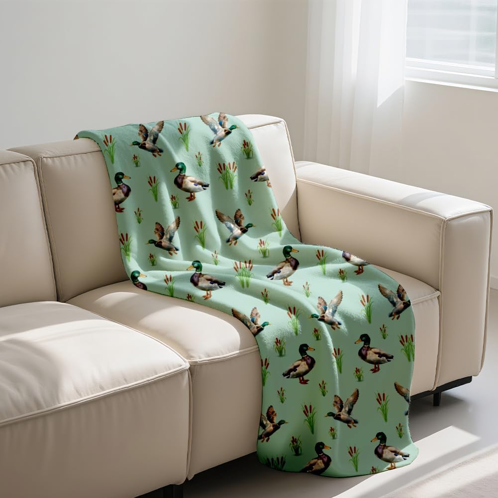 WADORN Wild Mallard Duck Throw Blanket, 500GSM,Cozy Soft Ducks Reeds Throw Blanket Fuzzy Flannel Fleece Animal Blankets Decorative Duck Lover Gifts for Office Living Room Sofa Bed Couch, 59x51 Inch