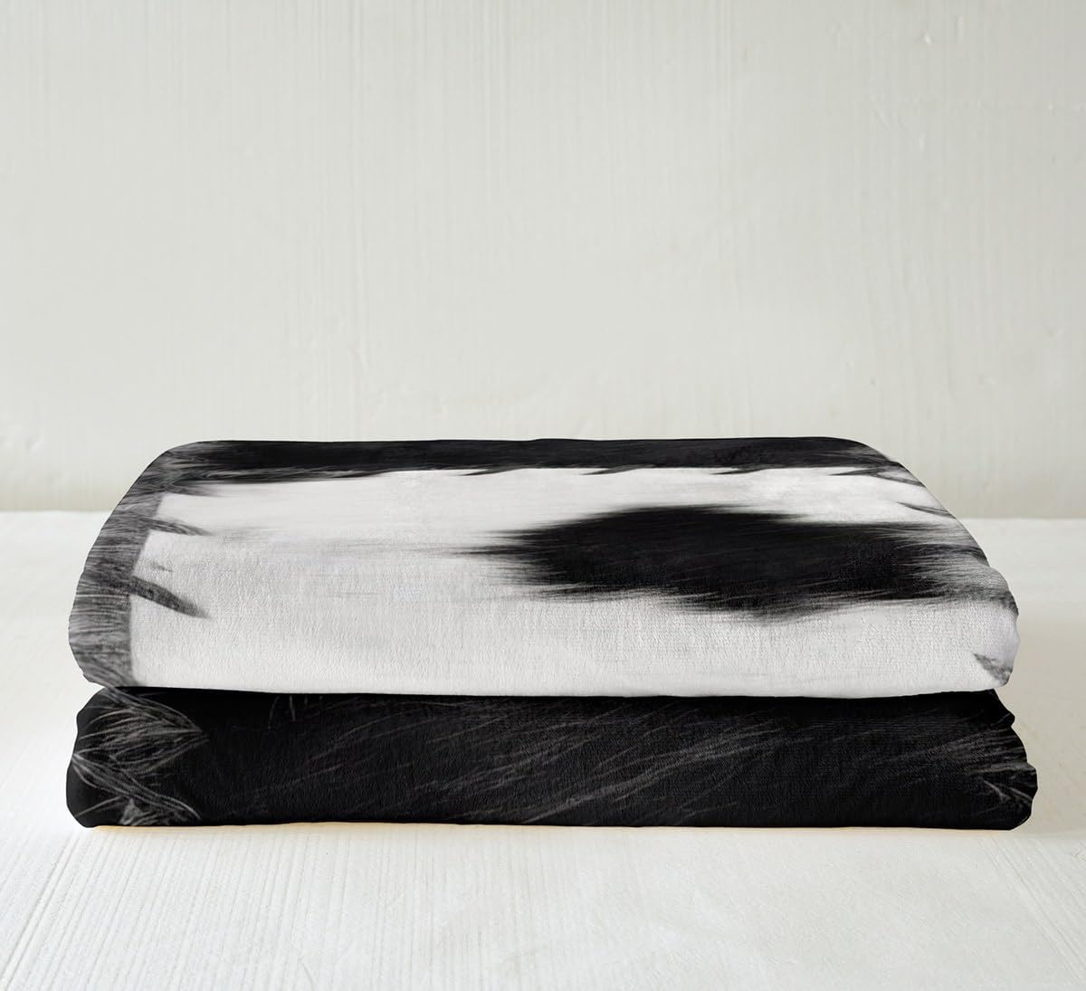(Not Real) Cowhide Throw Blanket 40"x50", Patchwork Cow Fur Print Sherpa Blanket for Bed Sofa Couch, Farm Animal Soft Lightweight Fleece Blanket, Western Cowboy Farmhouse Flannel Blanket, Grey White