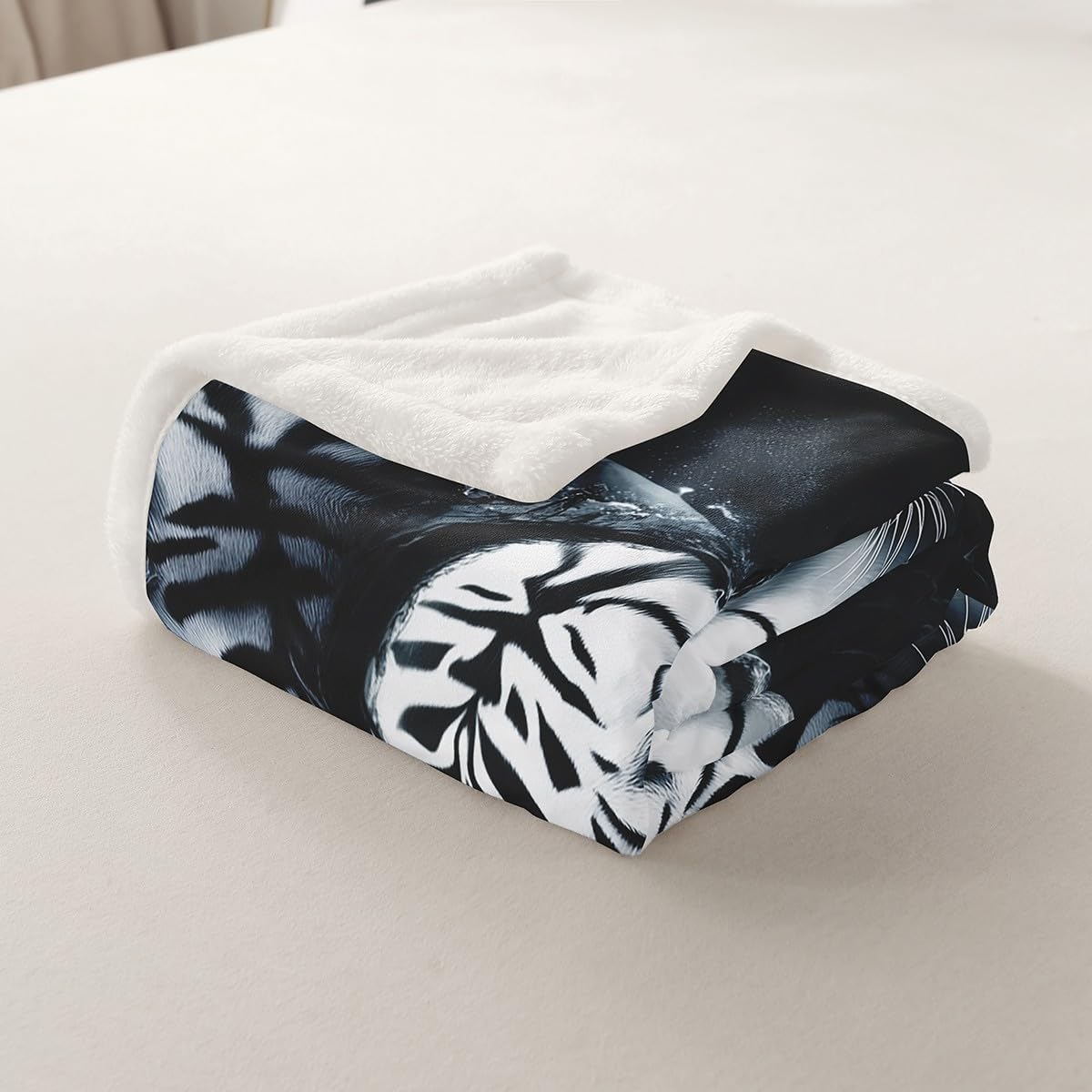 Erosebridal Black and White Tiger Blanket Gothic Fleece Blanket,Yin and Yang Style Throw Blanket 60"x80",African Big Cat Bed Blanket Wild Animal Room Decor