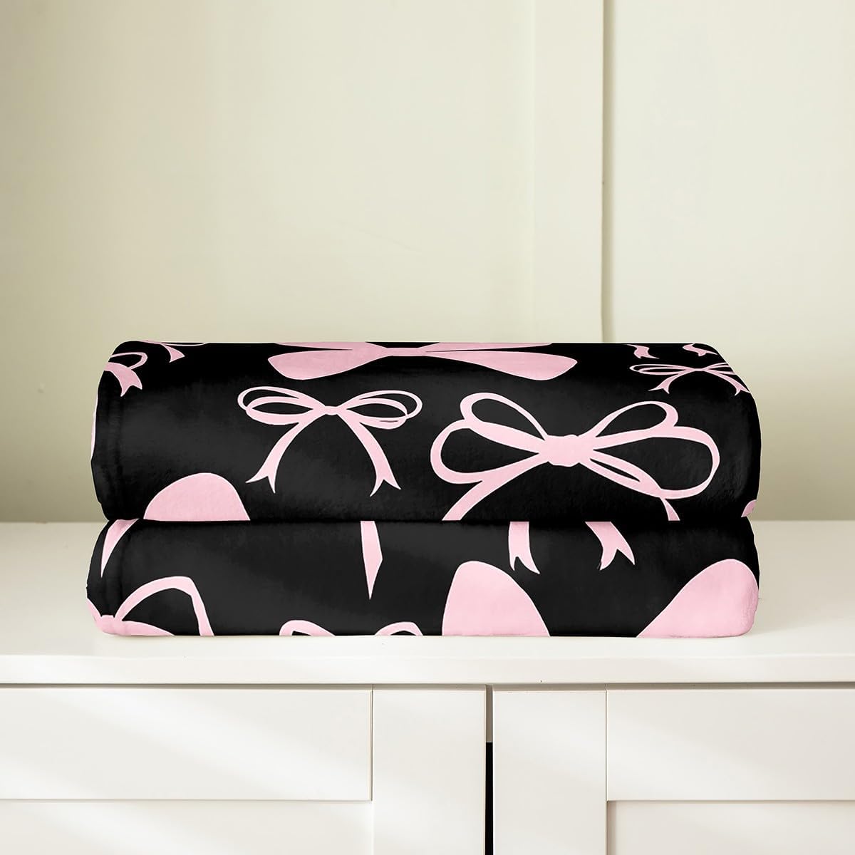 Feelyou Bow All Season Bed Blanket Boys Girls Throw 50"x60" Black Pink Girls Bow Plush Throw Blanket for Kids Women Men Ultra Soft Cute Bowknot Flannel Fleece Blanket Kawaii Bow Blanket