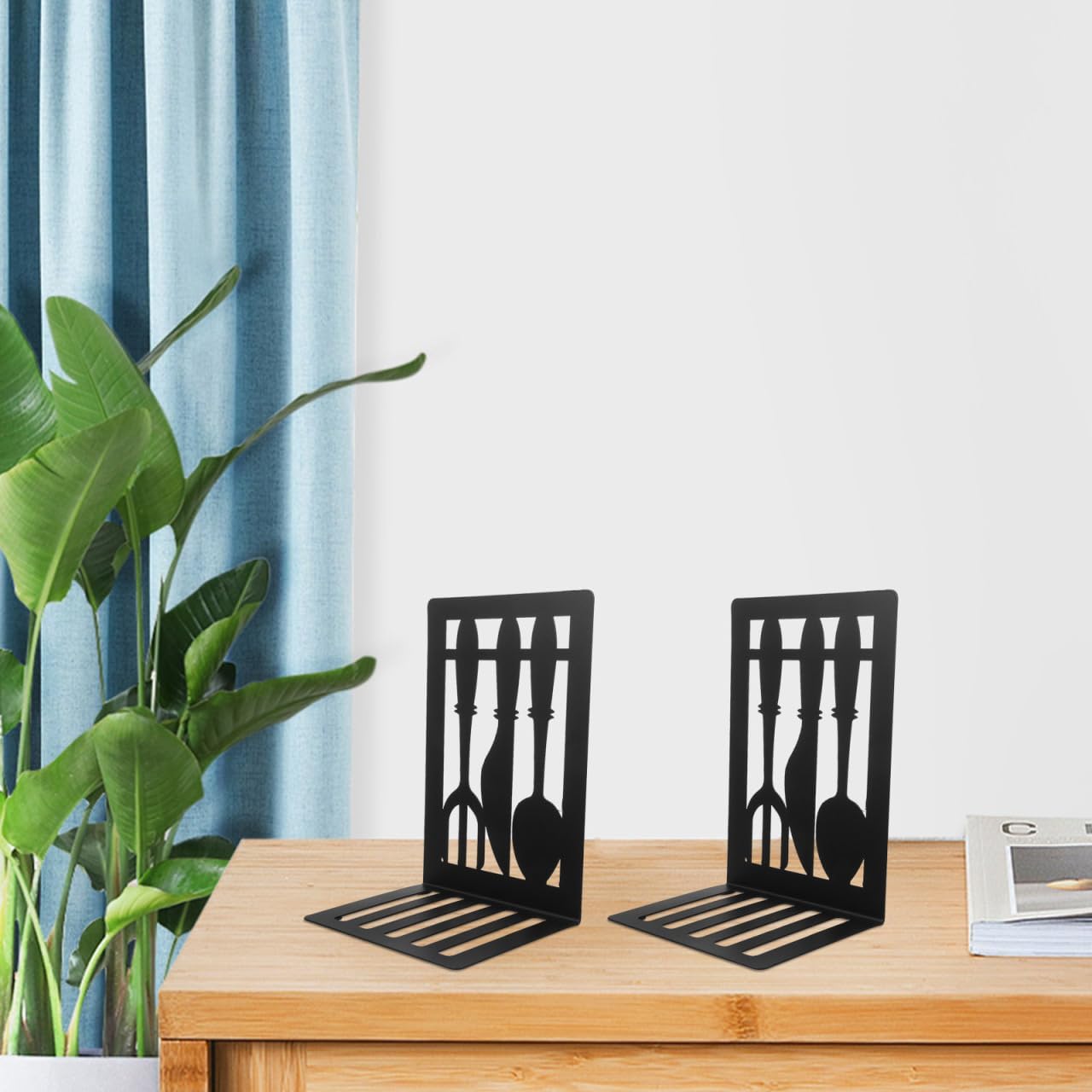 TEHAUX Decorative Metal Bookends with Cutlery Design 1 Pair Book Holder for Kitchen Cookbooks and Shelves Creative Book Organizer for Home Office and Study 6.77X4.72X3.54In