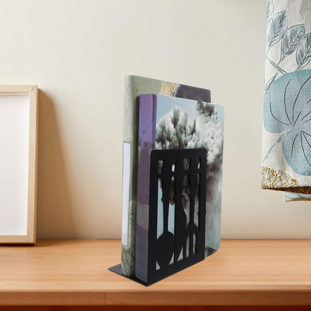 TEHAUX Decorative Metal Bookends with Cutlery Design 1 Pair Book Holder for Kitchen Cookbooks and Shelves Creative Book Organizer for Home Office and Study 6.77X4.72X3.54In