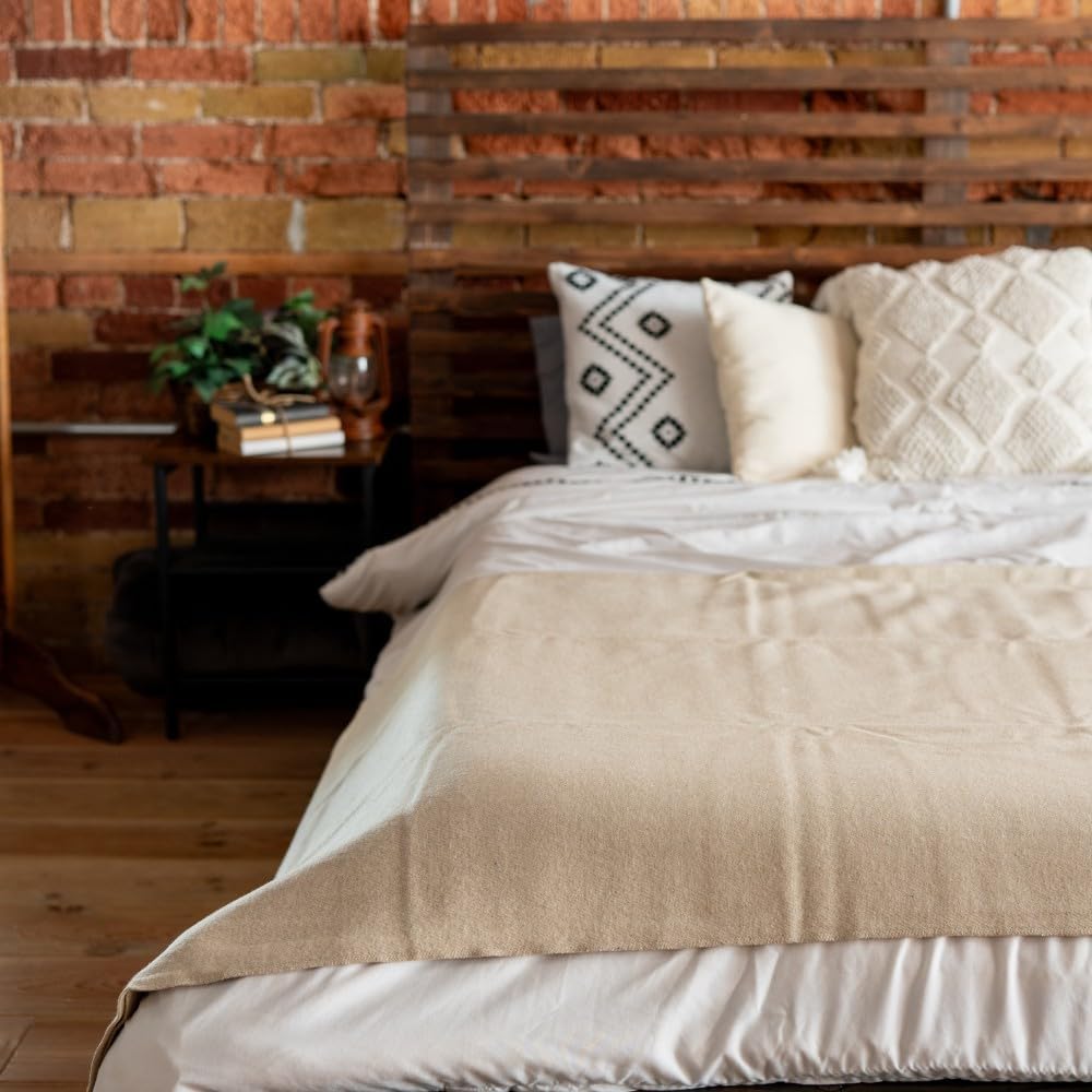 Arcturus Bighorn 100% Virgin Wool Blanket | Heirloom-Quality Wool Bedding for Home & Cabin | Warm, Thick & Durable (Twin Size, Ivory)